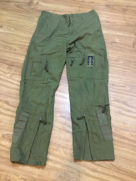 Canadian forces Helicopter Crew Pants, Military Size is ;76/38