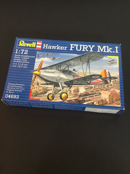 Revell 04693   HAWKER FURY MK.1  RAF fighter aircraft  Scale  1:72