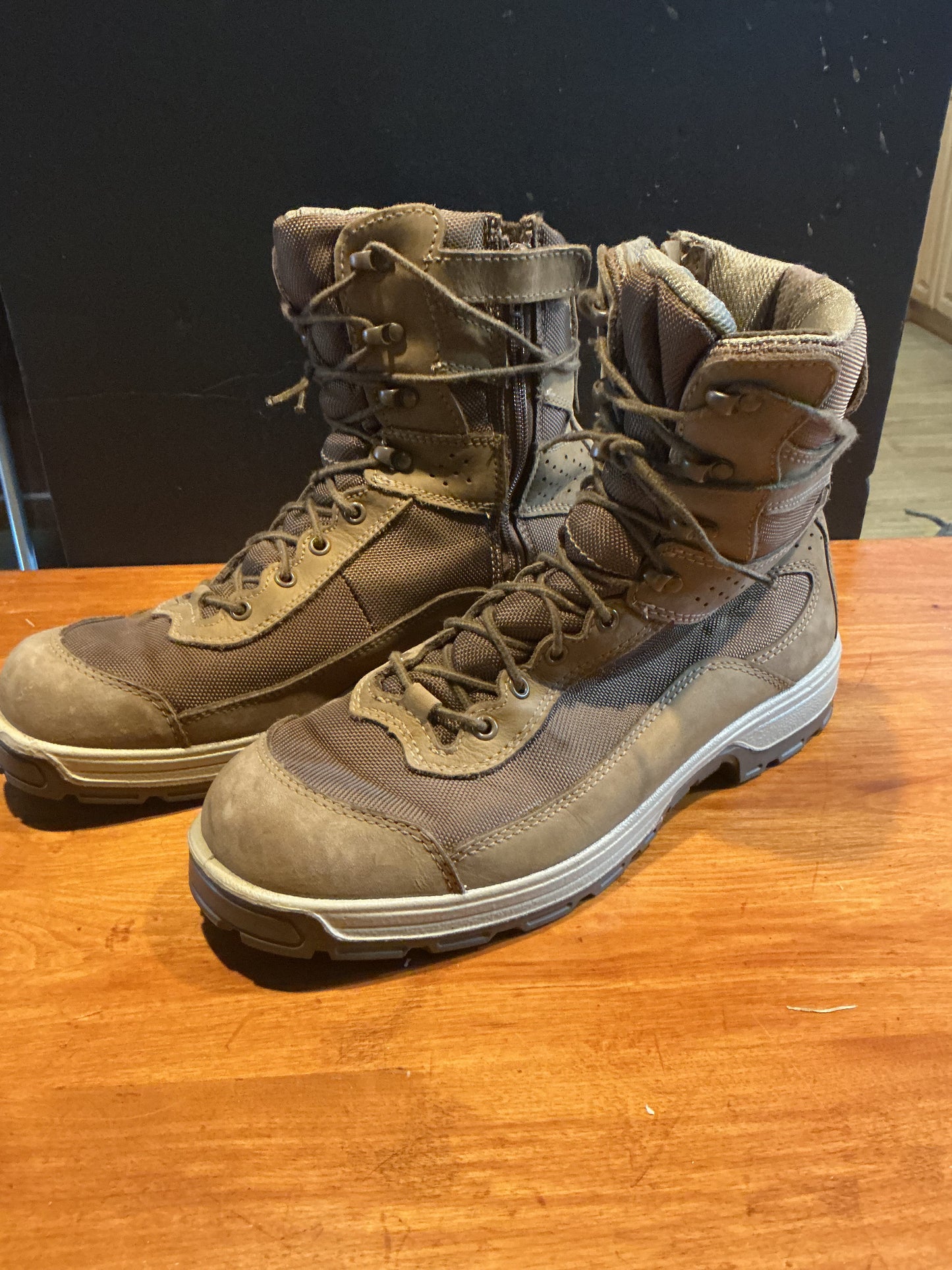 Vintage Canadian Forces Zippered Royer Boots 11.5