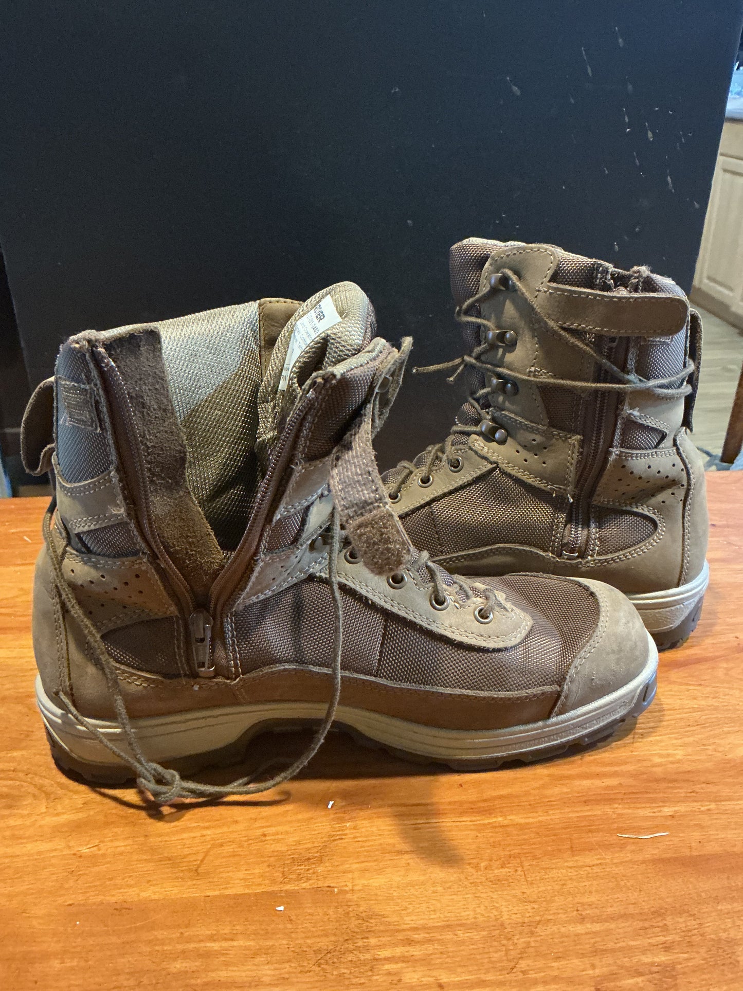 Vintage Canadian Forces Zippered Royer Boots 11.5