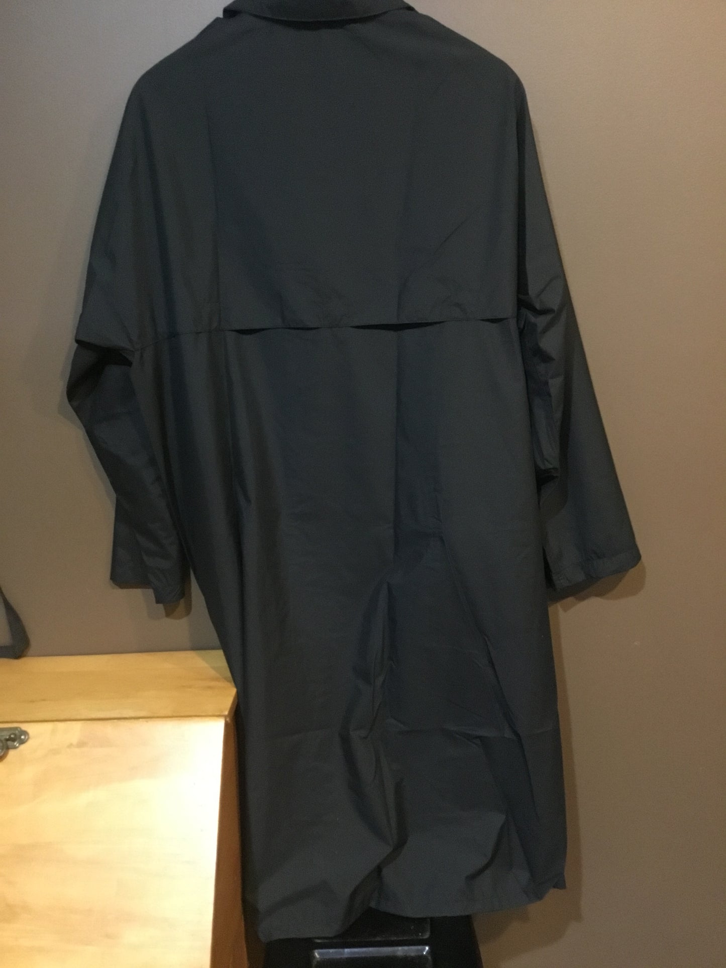 Canadian Forces Dress Rain Coat Large/short