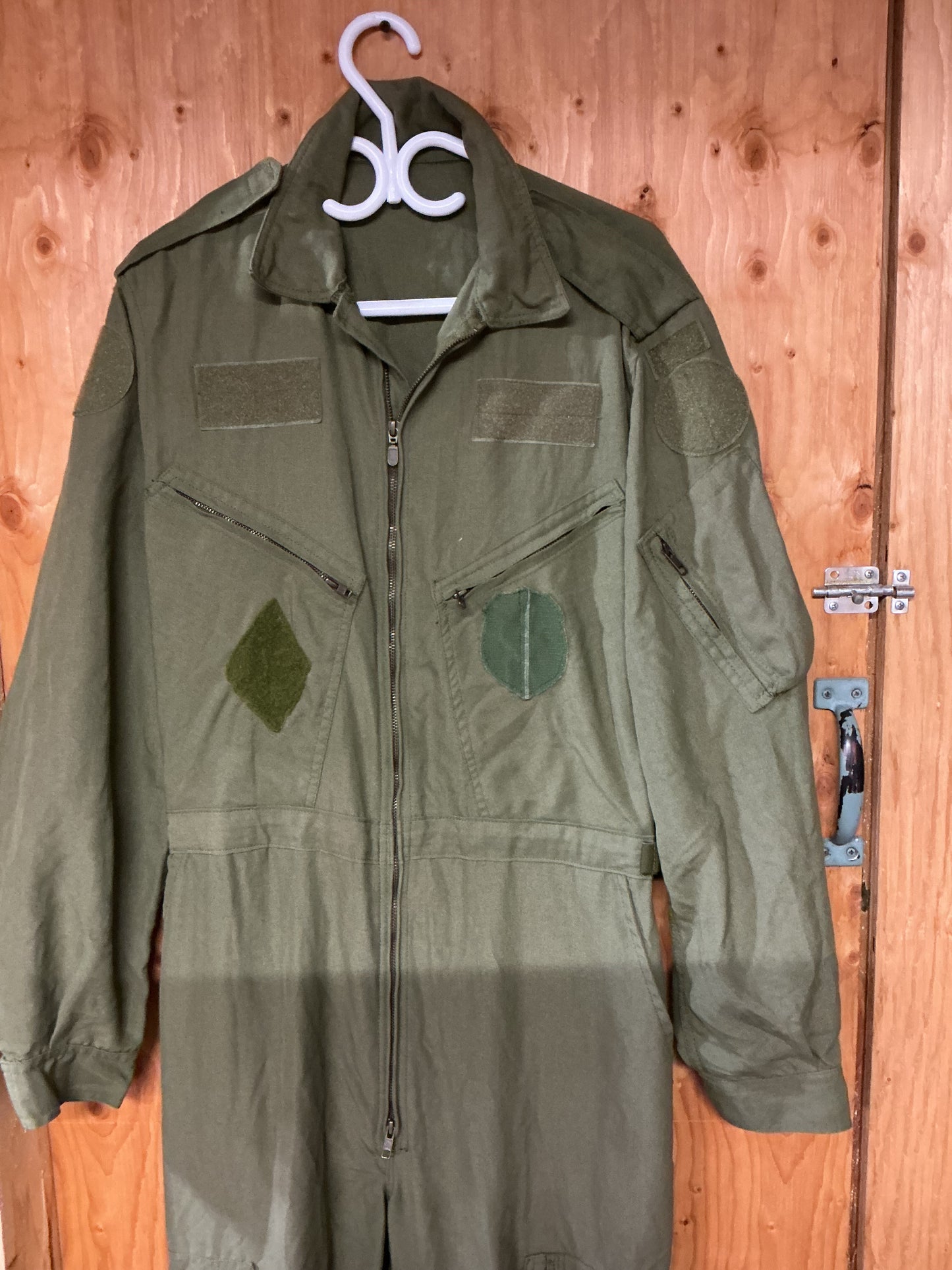 Canadian Forces Flight Suit 70/42 or Medium regular