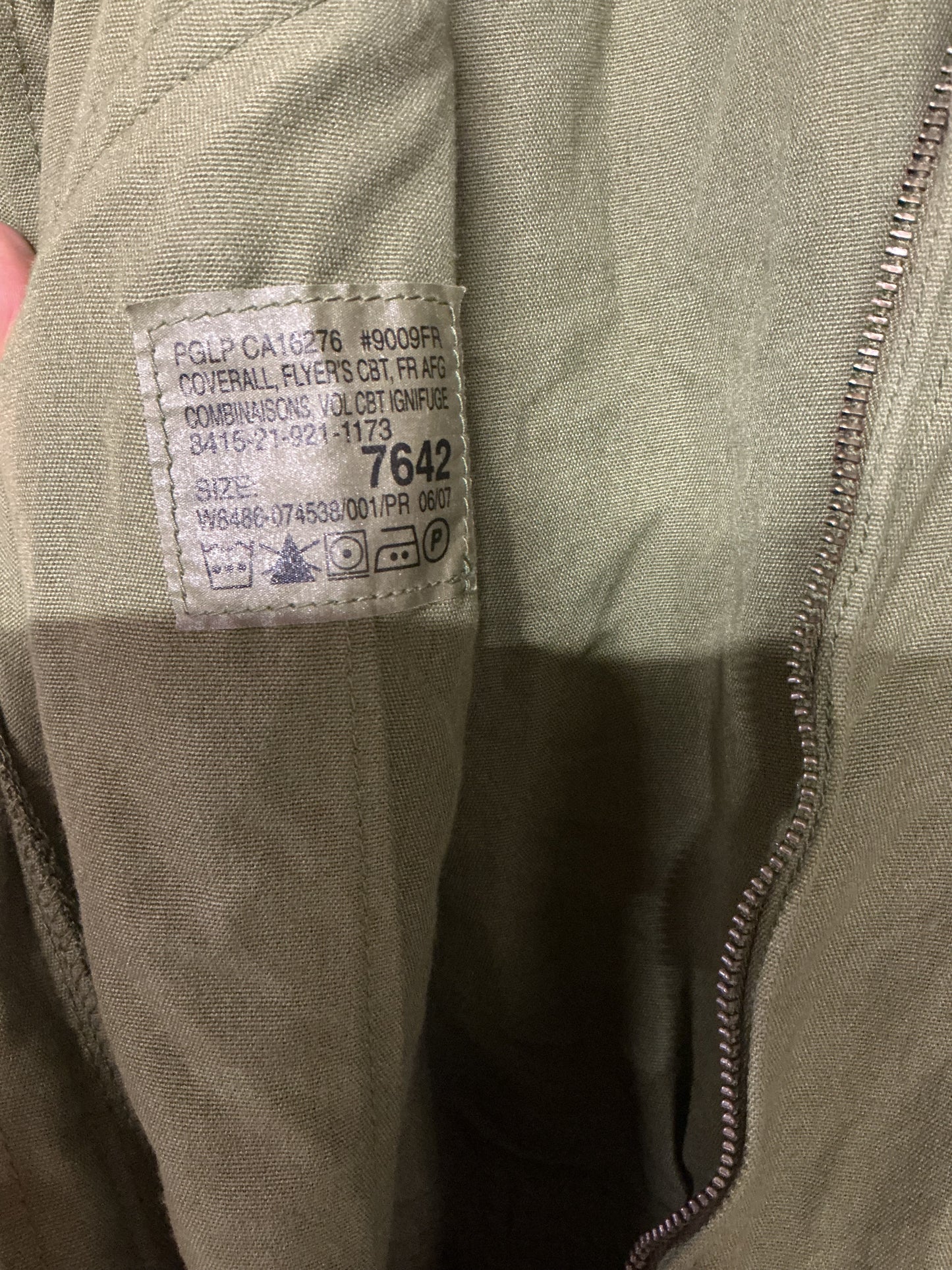 Canadian Forces Flight Suit 70/42 or Medium regular