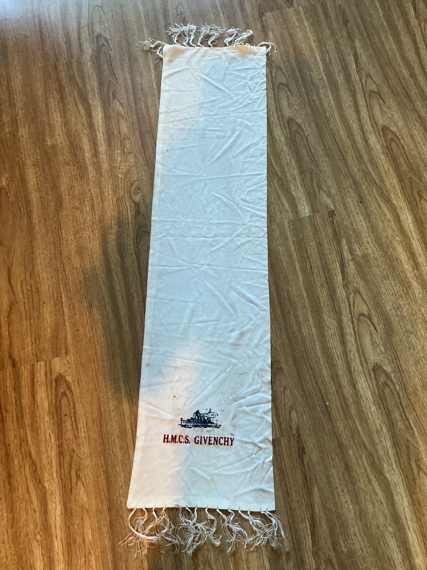 H.M.C.S GIVENCHY  SILK SWEETHEART SCARF