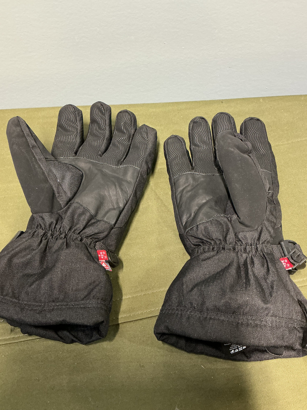 Canadian made KOMBI  Gloves Waterproof XLarge