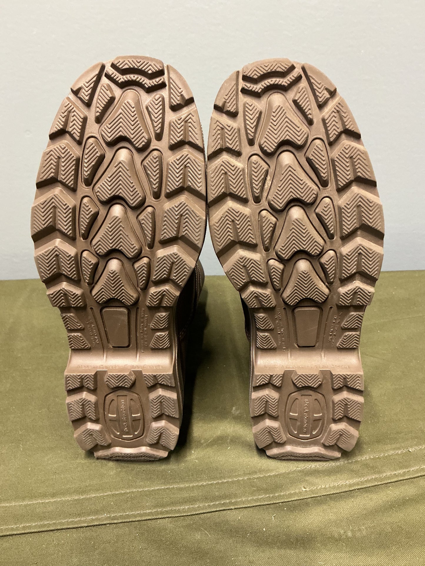 Canadian Forces Royer Boots Full Lace Size 8.5 Narrow.