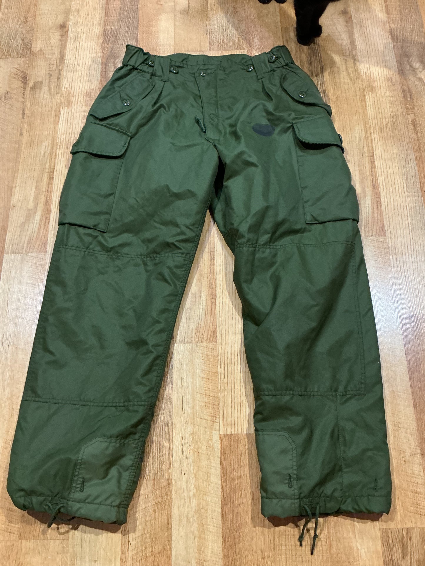 Canadian Forces Cold Wet Weather Pants Large -Tall 73/38