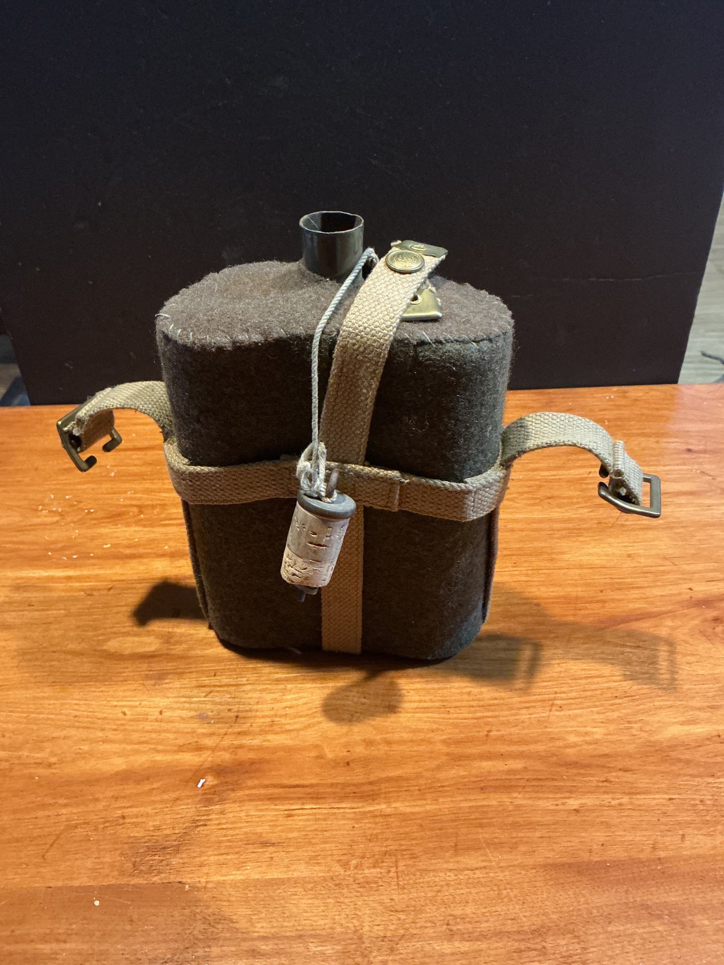 WW11 37 Pattern Canadian/British Enamelled Canteen with Canvas Strap