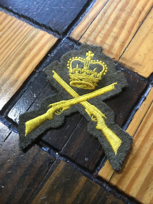 Post War Marksman Cloth Badge
