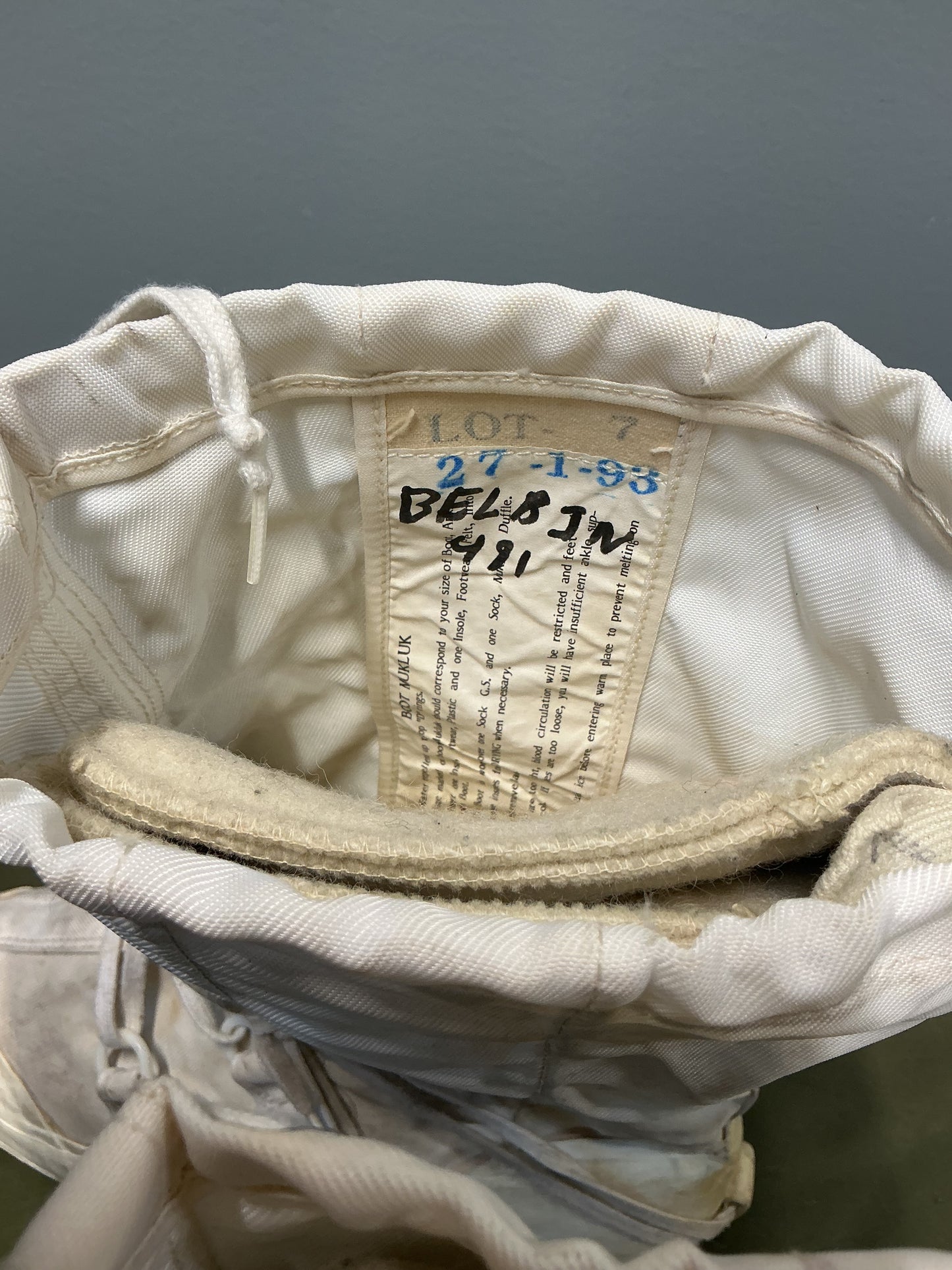 Canadian Military Mucklucks with Liners, Size 7
