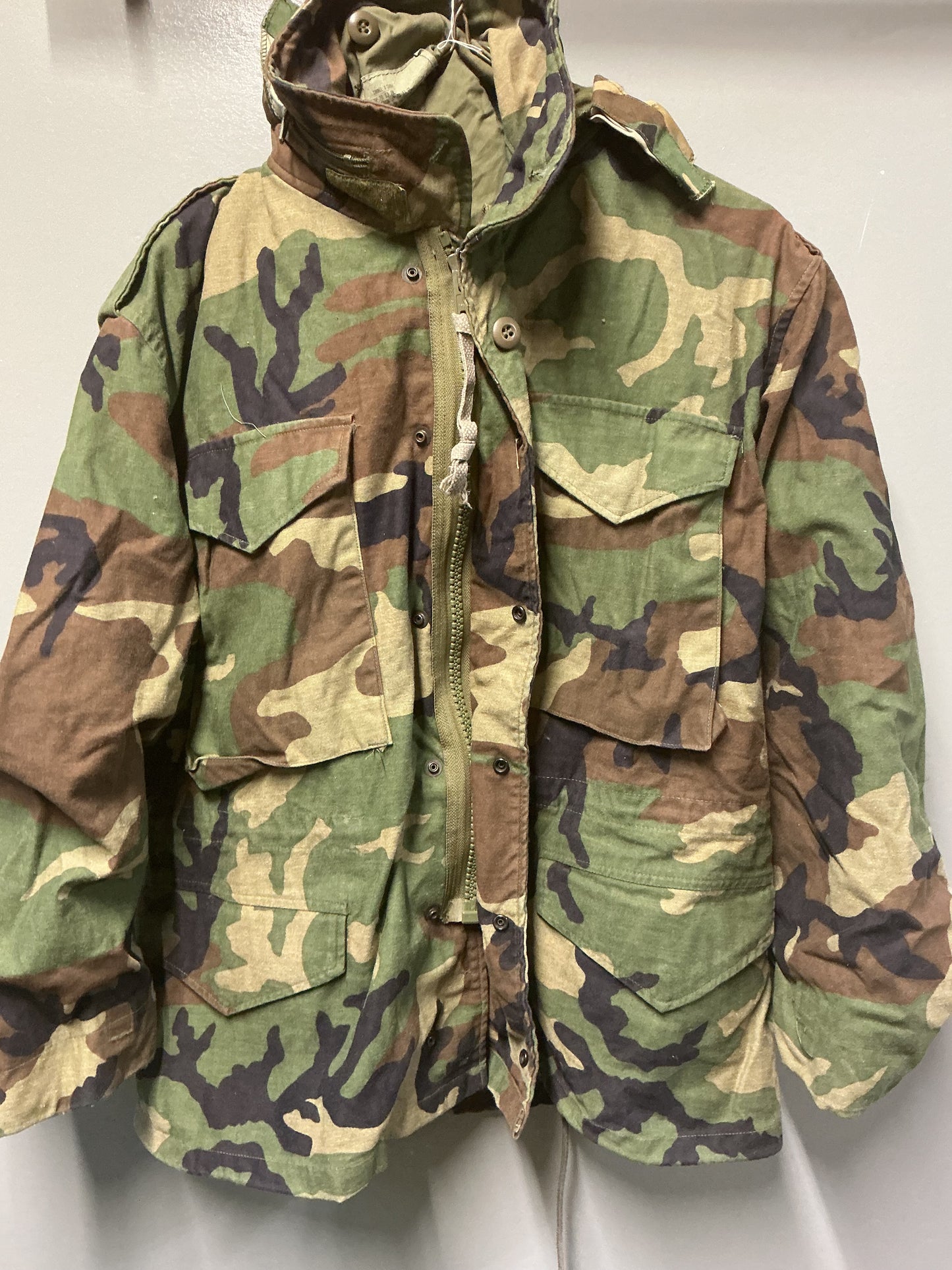 U.S. Military WOODLAND Pattern  M65 Field Jacket Small