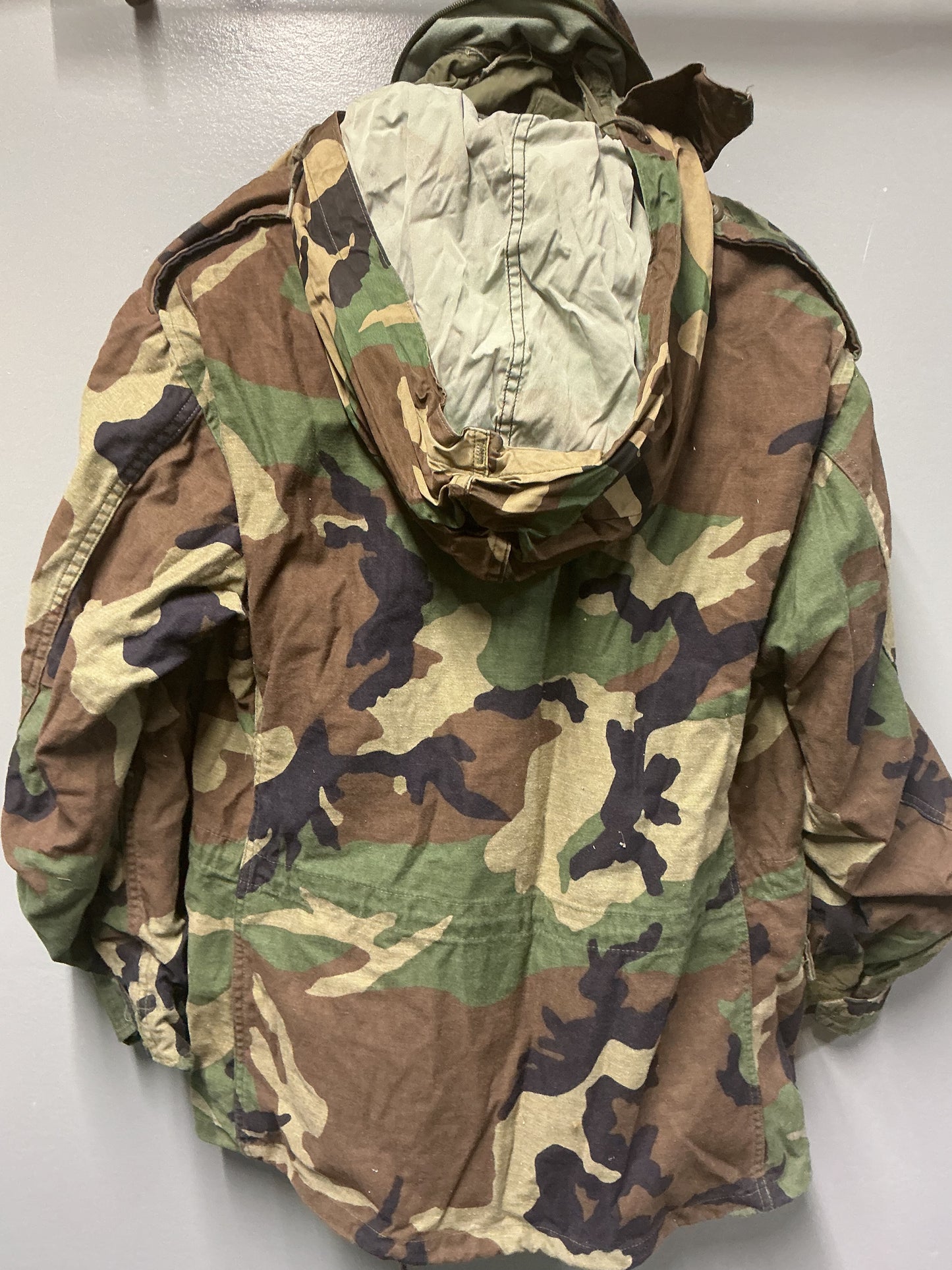 U.S. Military WOODLAND Pattern  M65 Field Jacket Small
