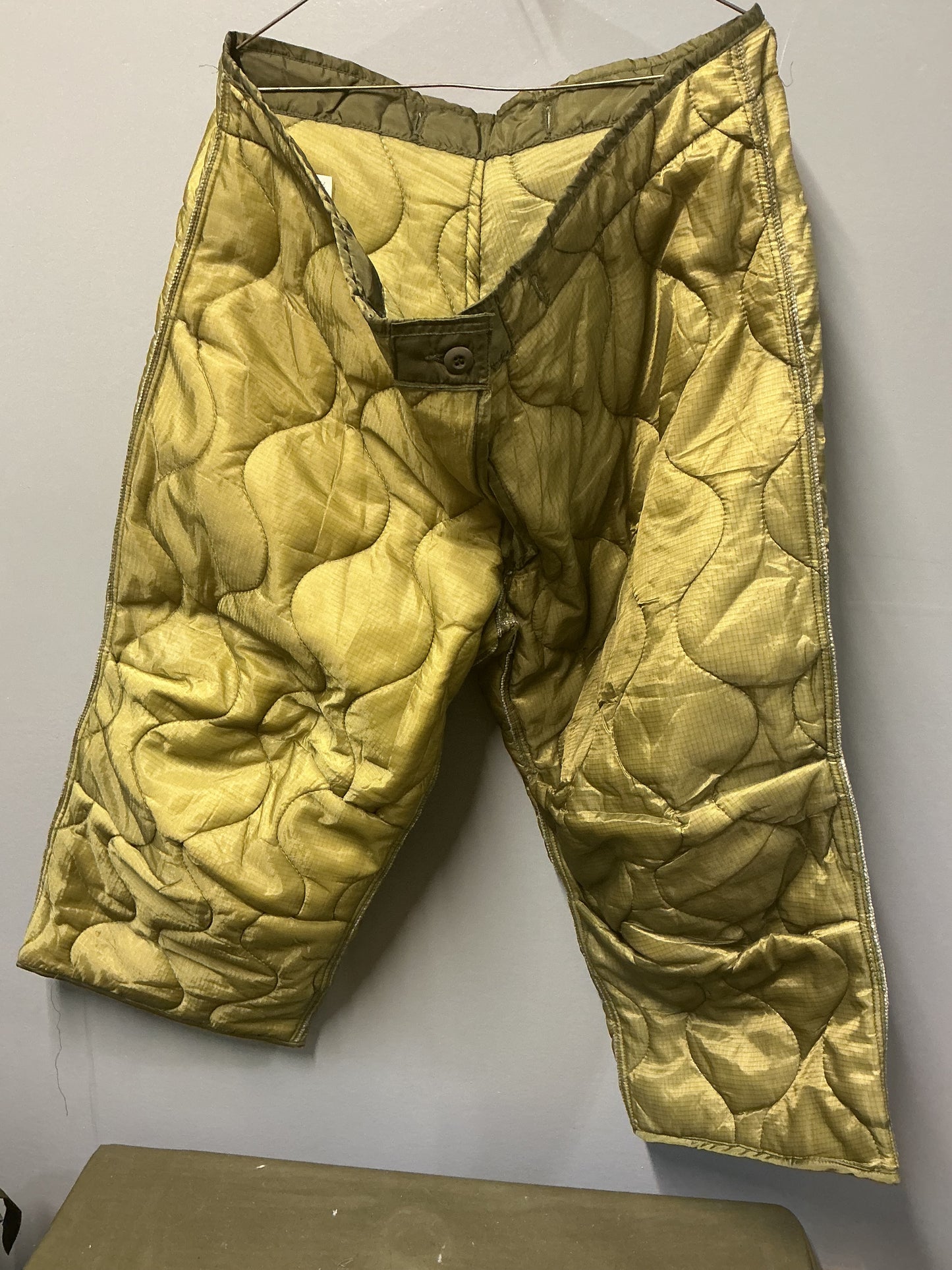 US M65 ISSUED COLD WEATHER PANT\ TROUSER LINER, size large regular or short