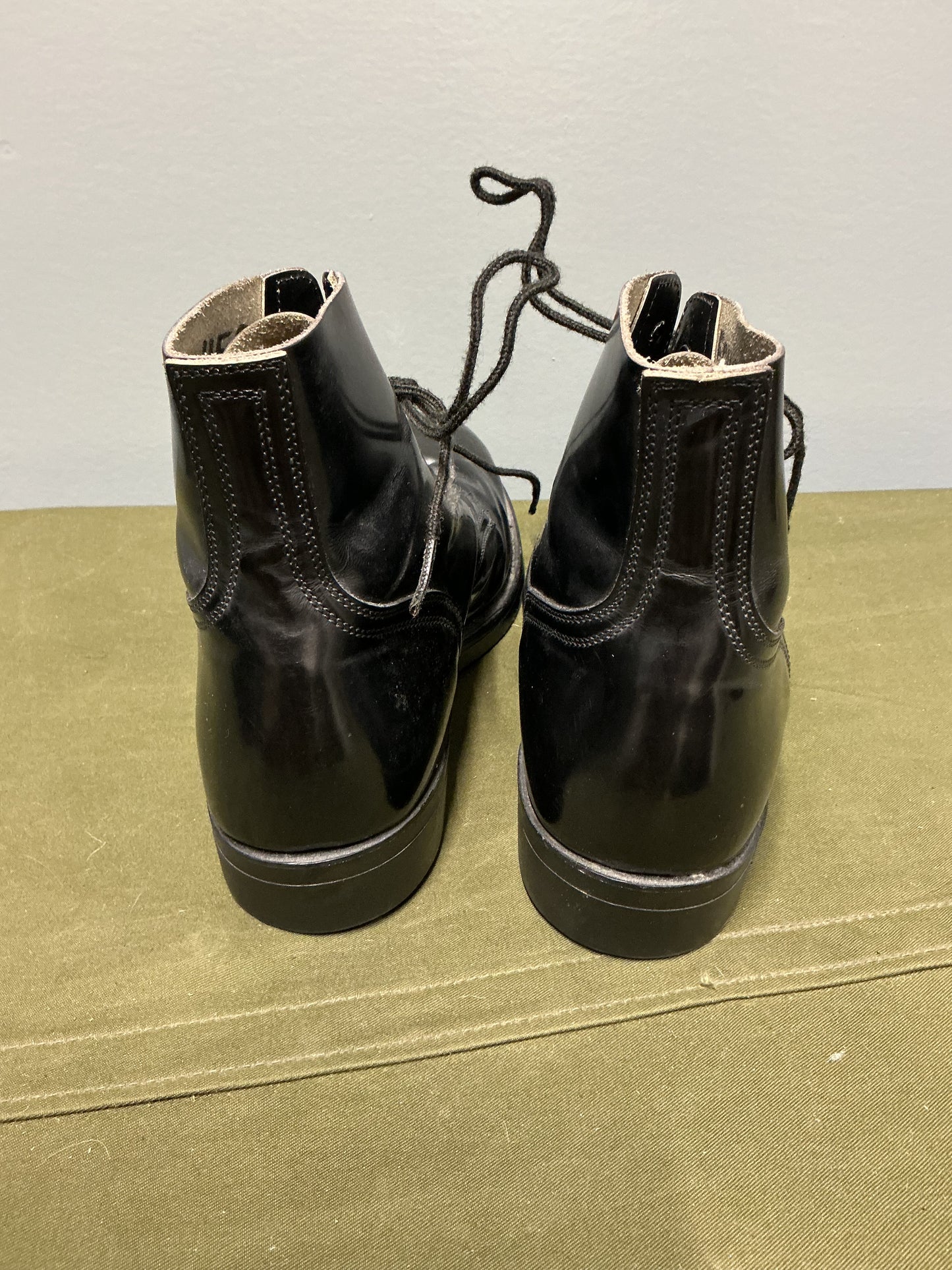Vintage Canadian Forces Parade/Dress  Boots 9 1/2 F