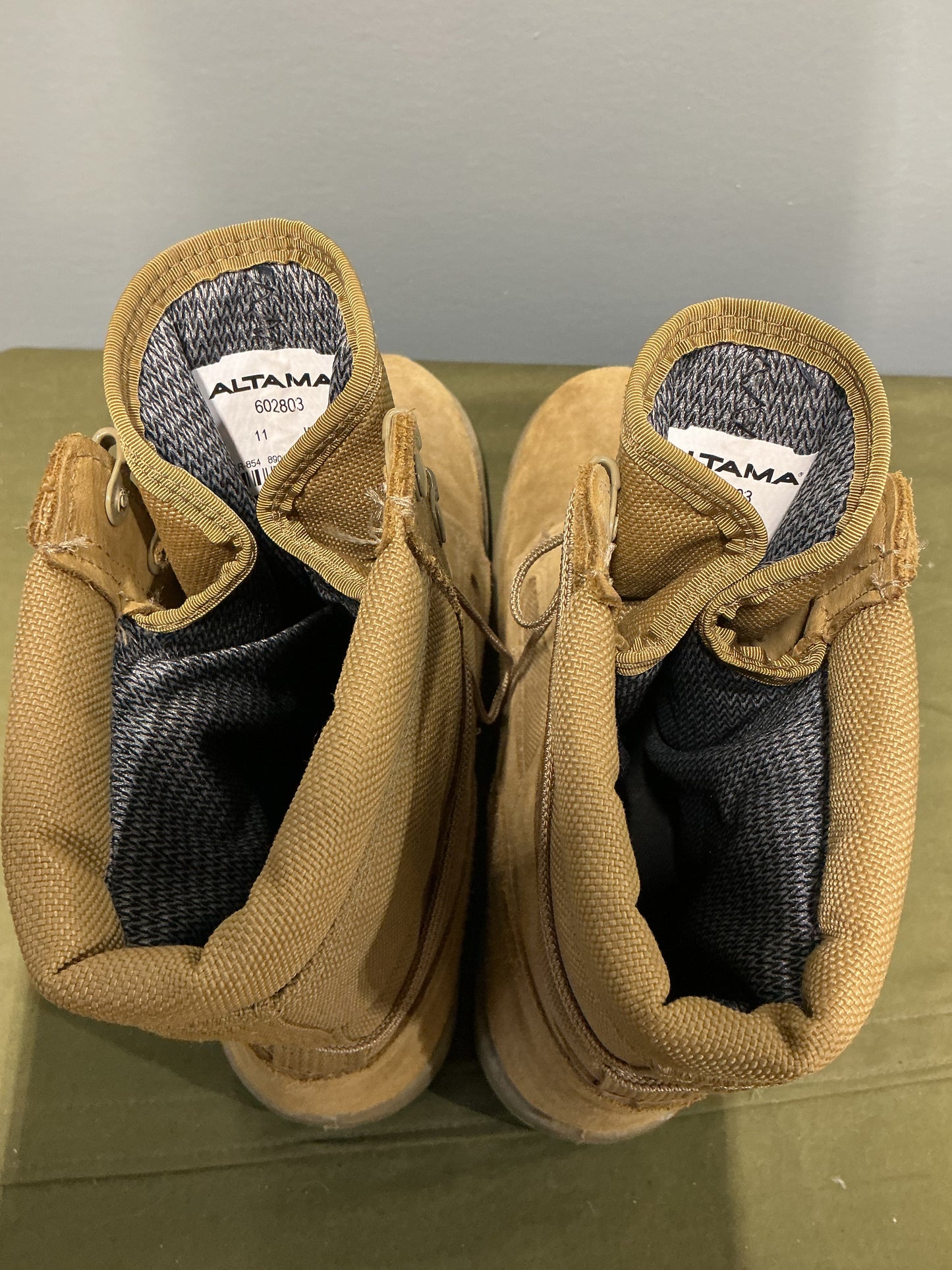 Military ALTAMA Boots , Insulated and Gore-Tex Lined Size 11 W
