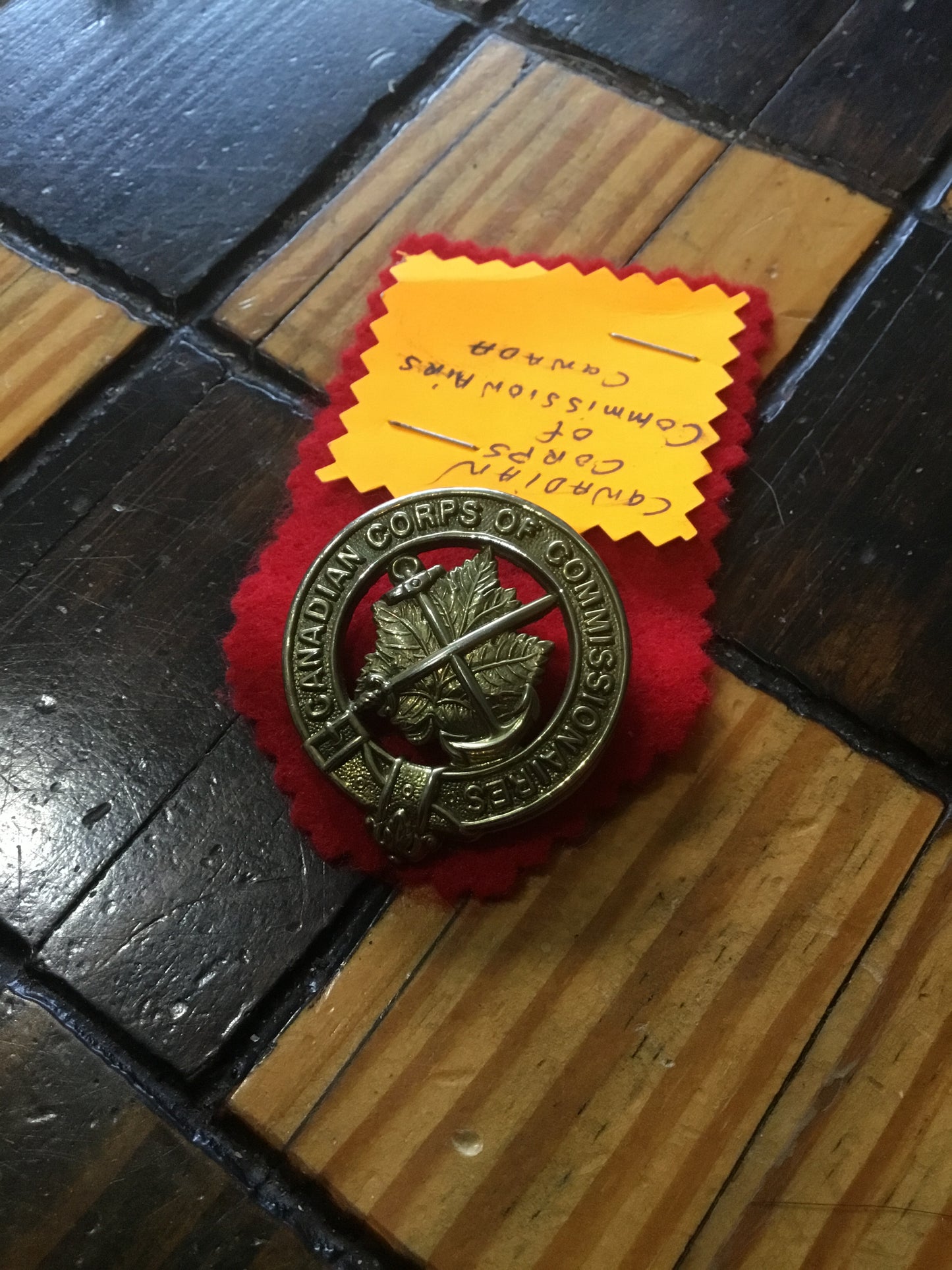 Canadian Corps of commissioners. Hat Badge , lugs on the back