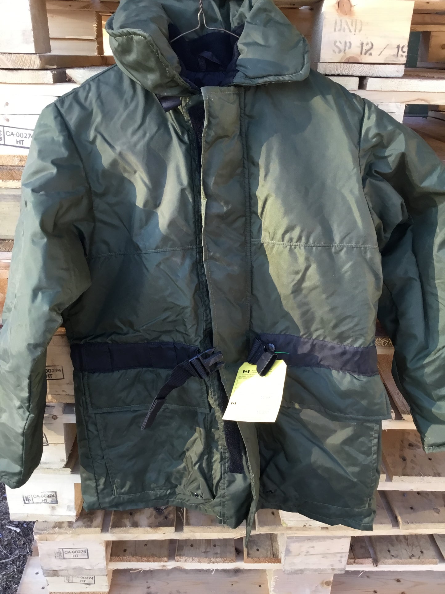 Green Mustang Floater Coat (Medium )