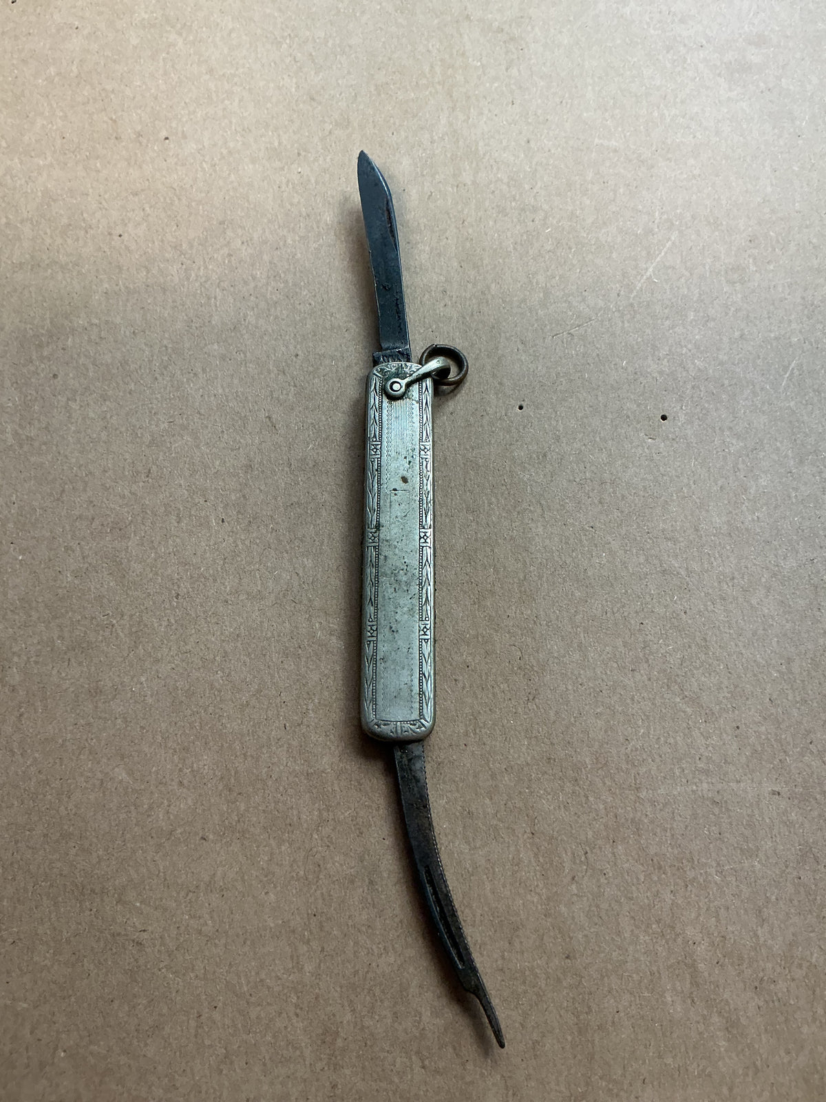 Small 2 Blade gentlemen’s pocket Knife
