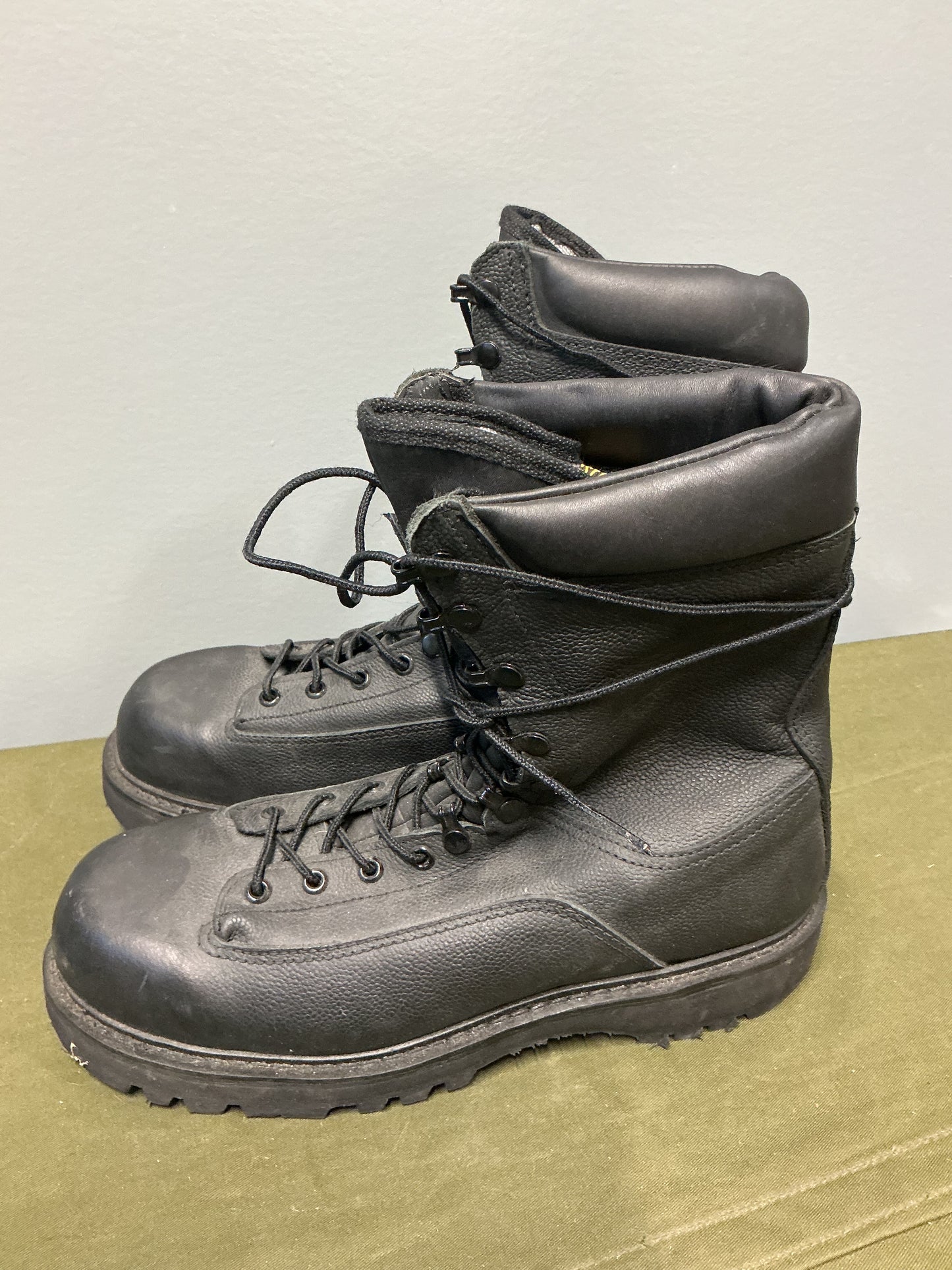 Canadian Forces Wet Weather Combat Boots size 10
