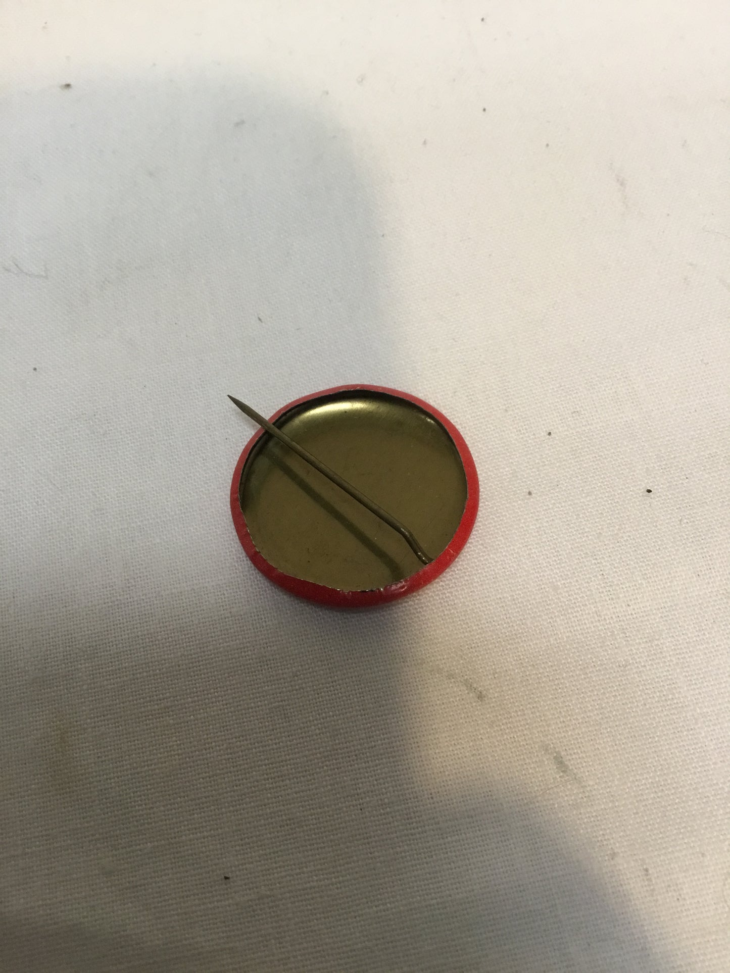 Original WW2 patriotic(The Fleet is in ) Pin Back Button.