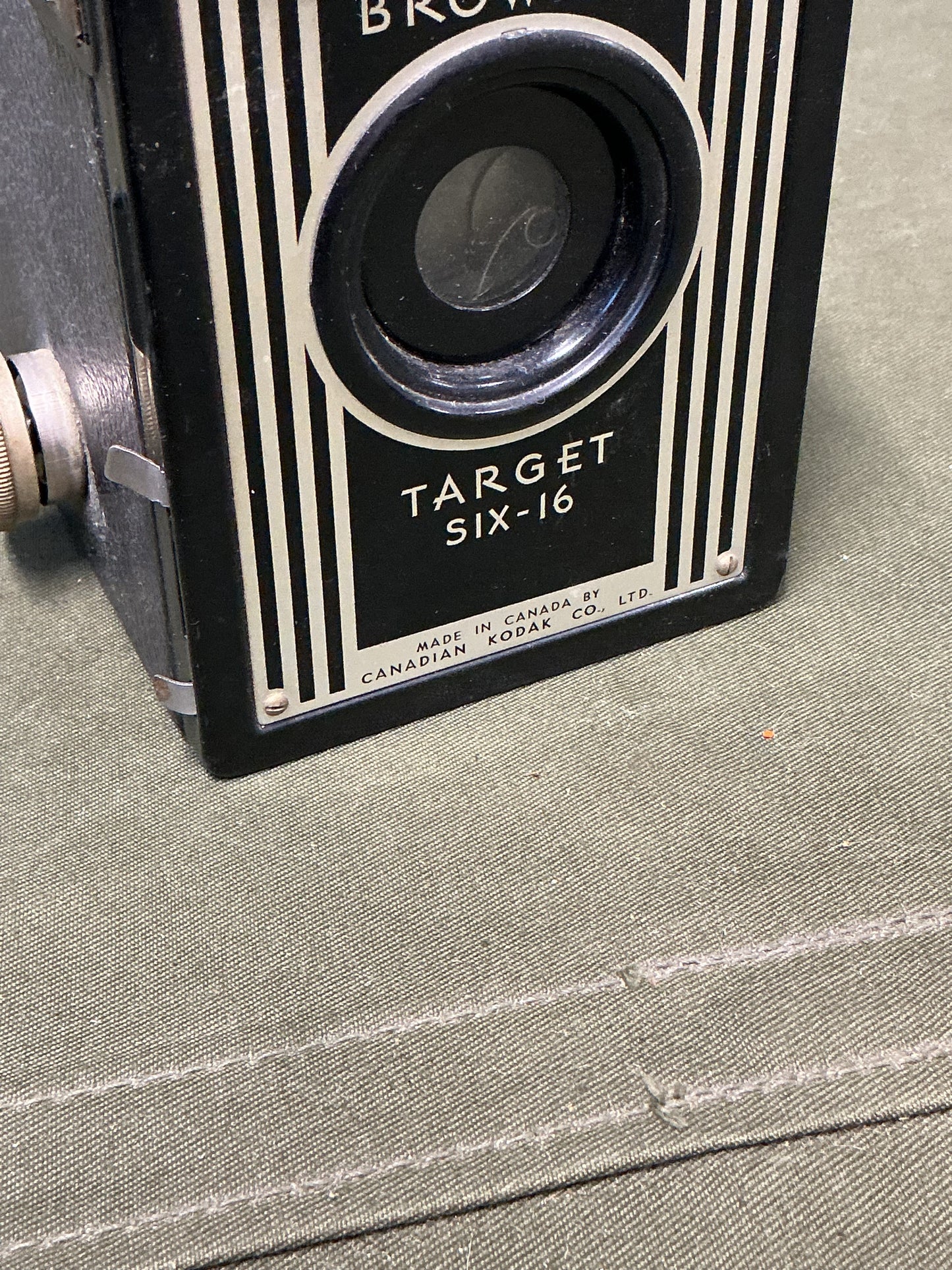 Kodak Brownie Target Six-16 box camera Made in Canada