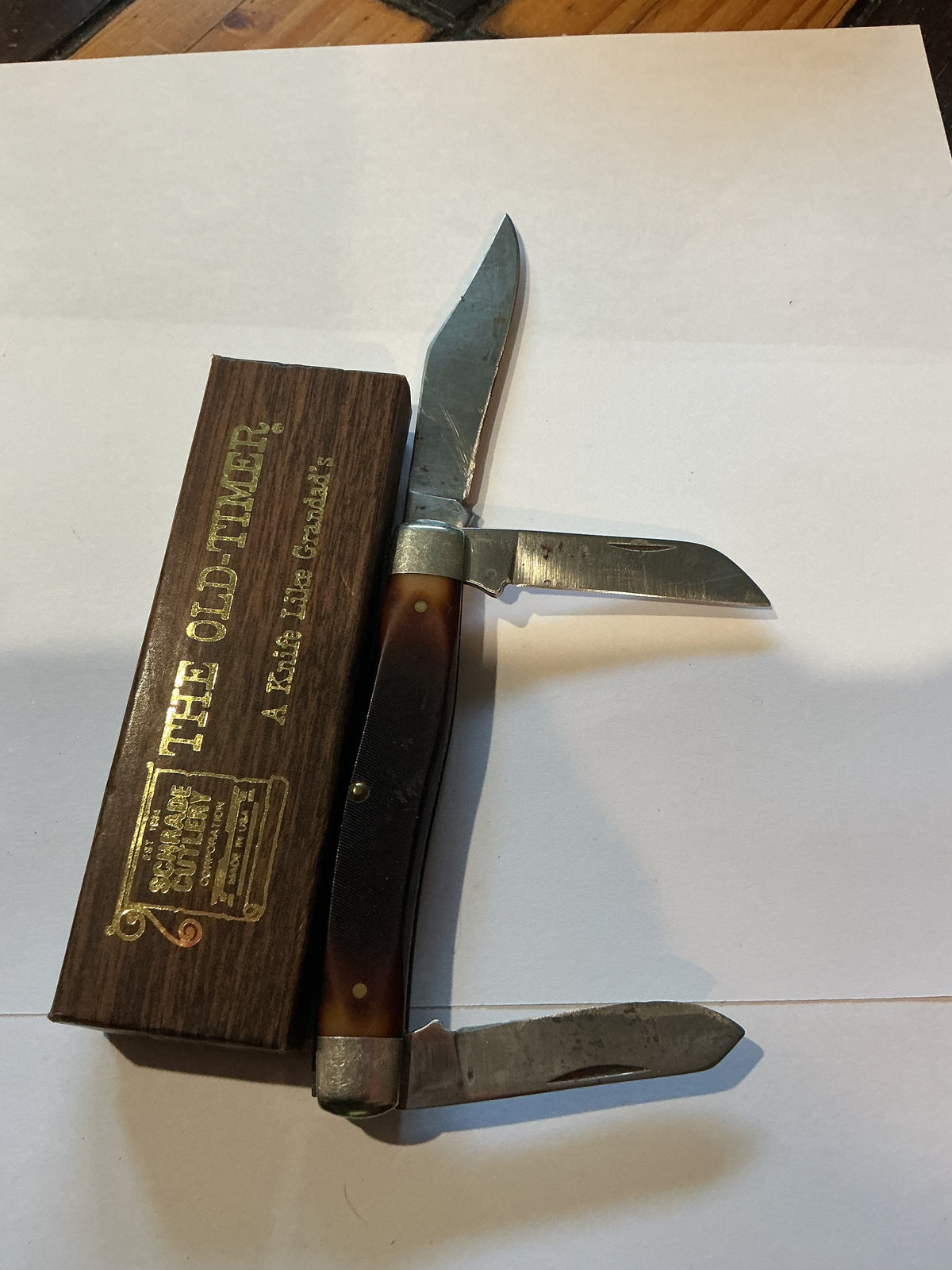 Vintage Old Timer 3 Blade  Knife with box U.S. made