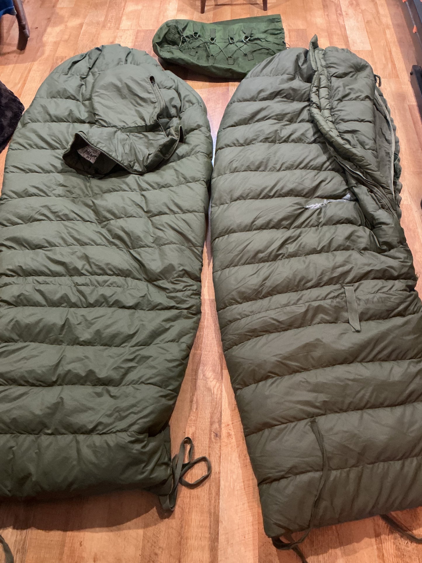 Canadian Military 5 piece Arctic Sleeping Bag