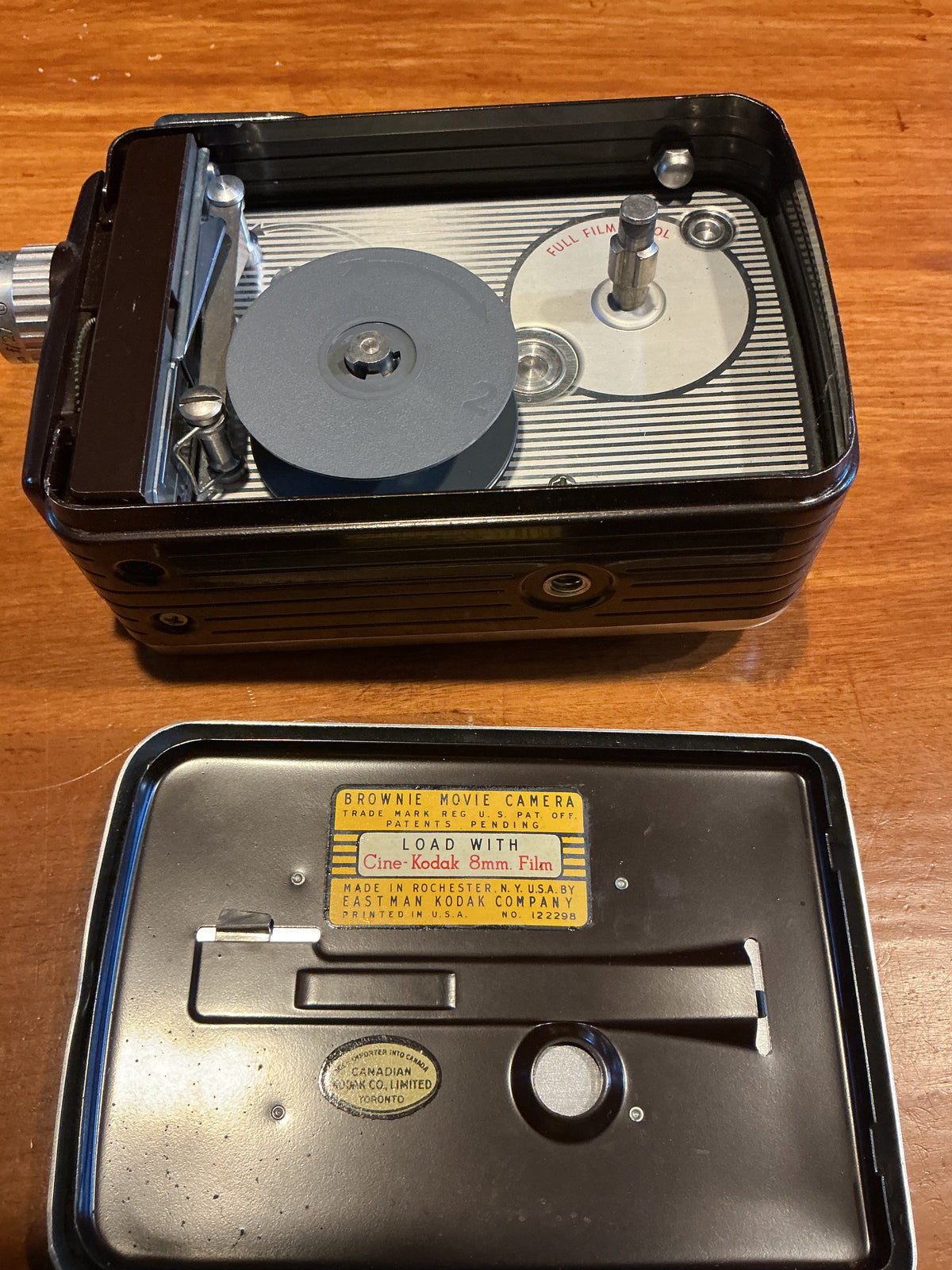 KODAK BROWNIE 8MM MOVIE CAMERA