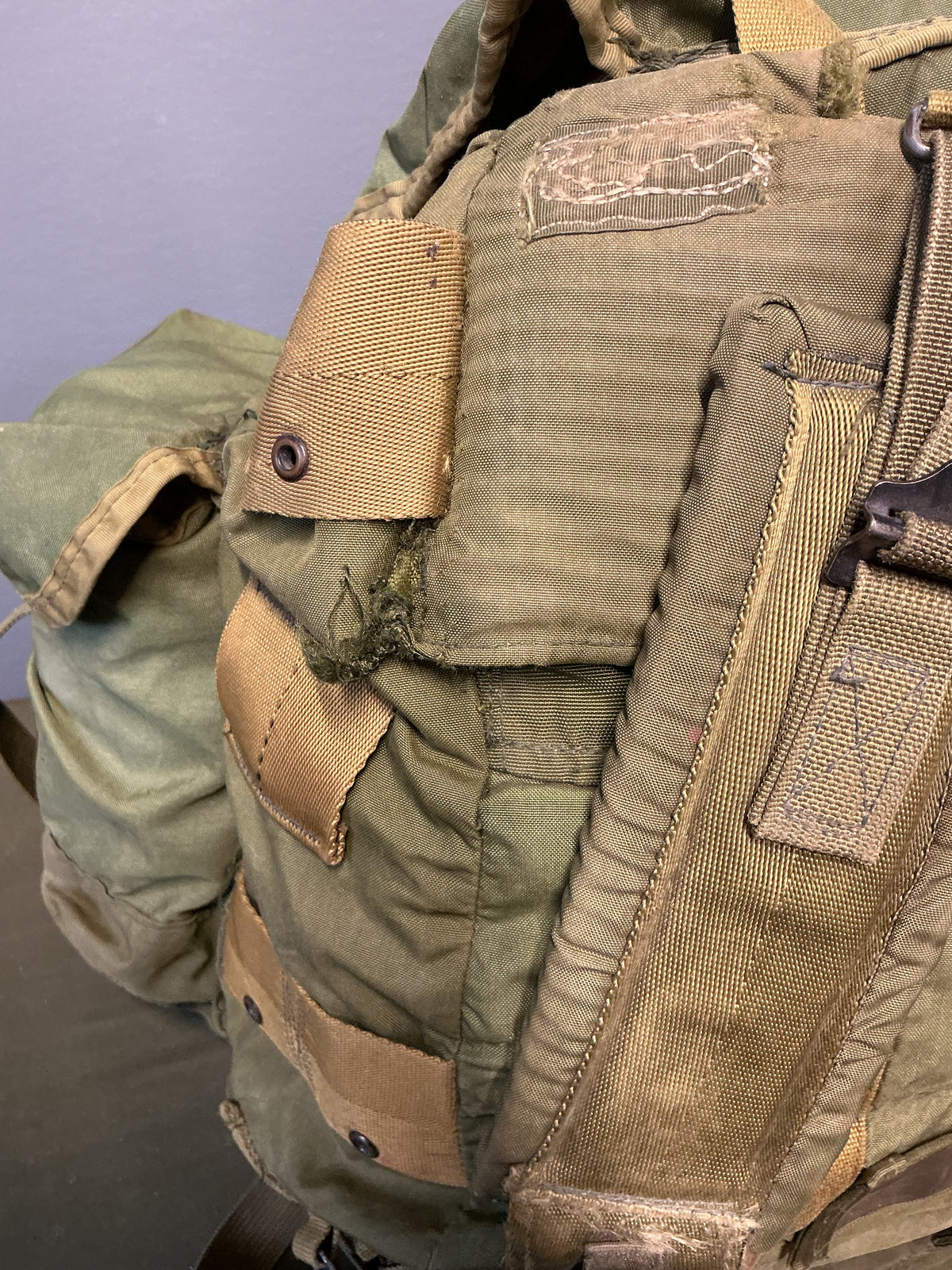 U.S. Military Alice Pack with straps Medium Size