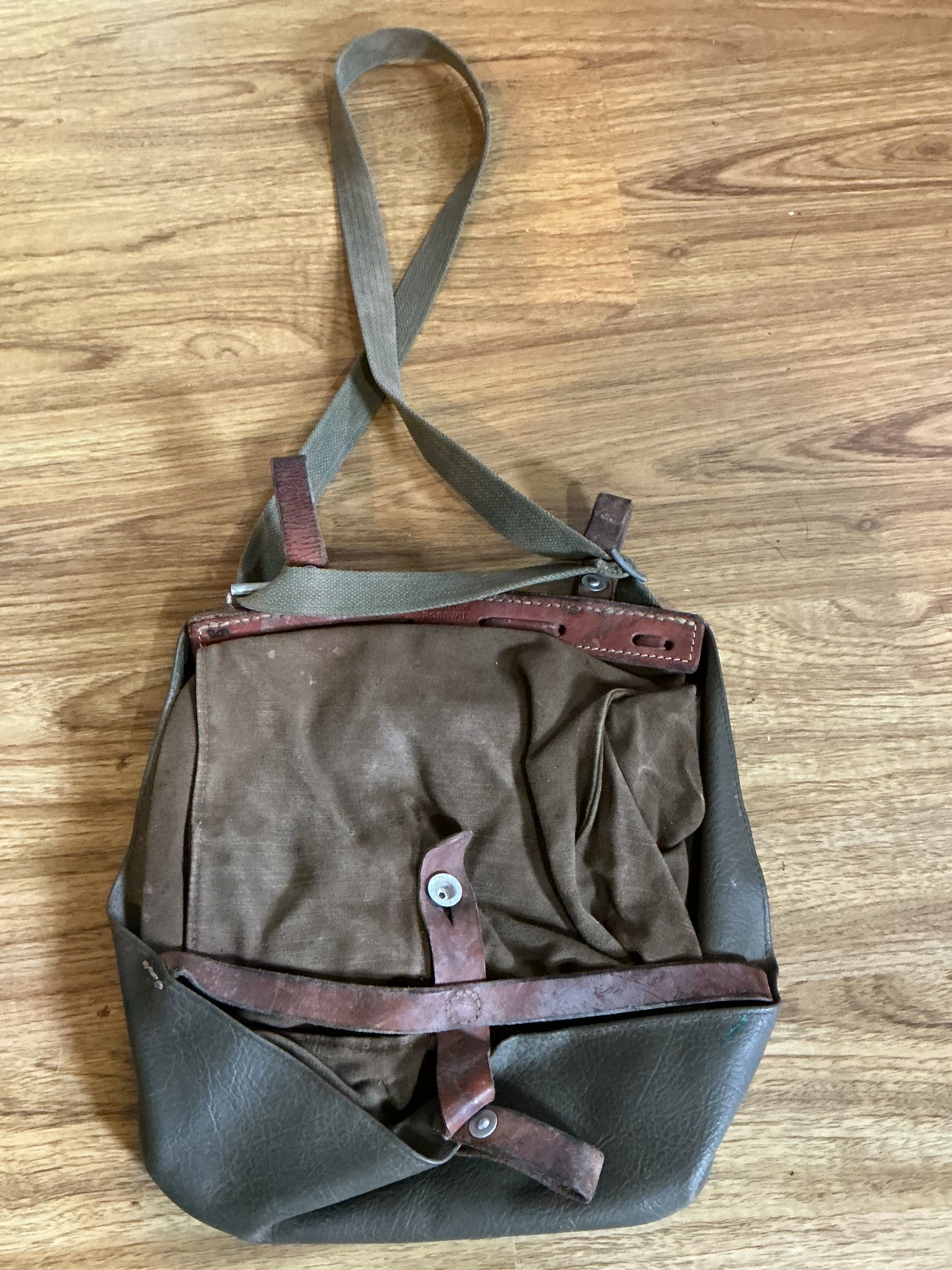 Vintage Swiss Military canvas and leather Bread bag/shoulder bag