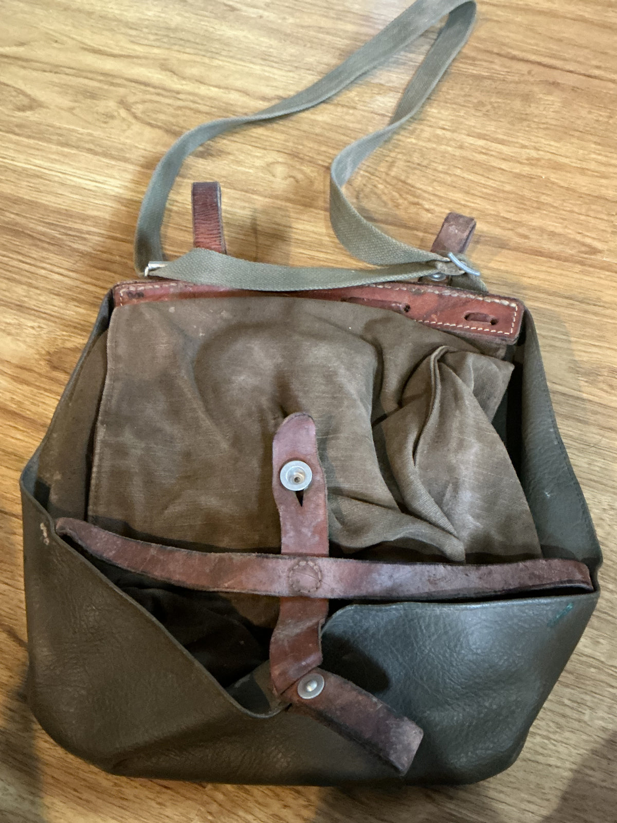 Vintage Swiss Military canvas and leather Bread bag/shoulder bag