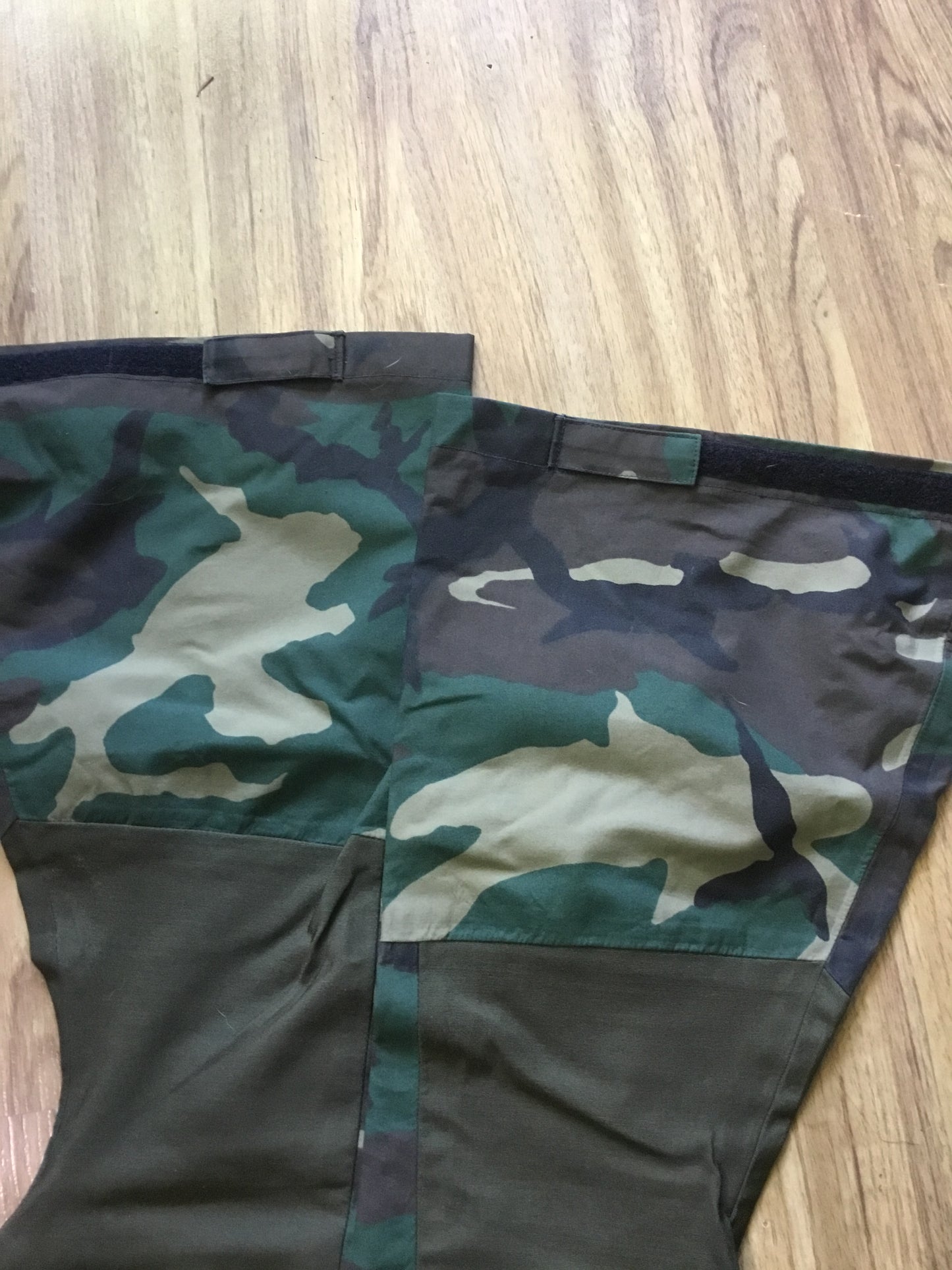 Canadian Forces Wet Weather Gore-Tex Socks Woodland Pattern , no size marked would say SIZE 12