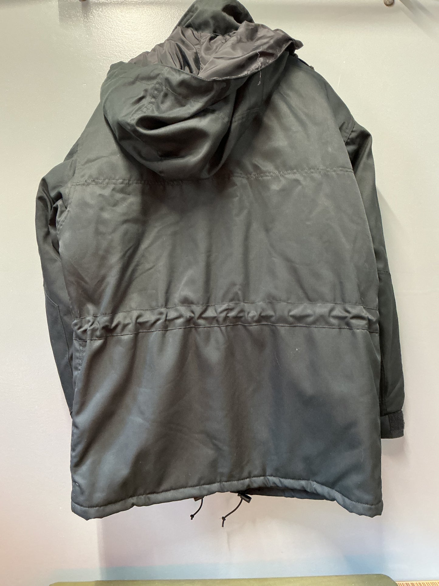 Canadian Military Winter Parkas Medium Regular 70/40