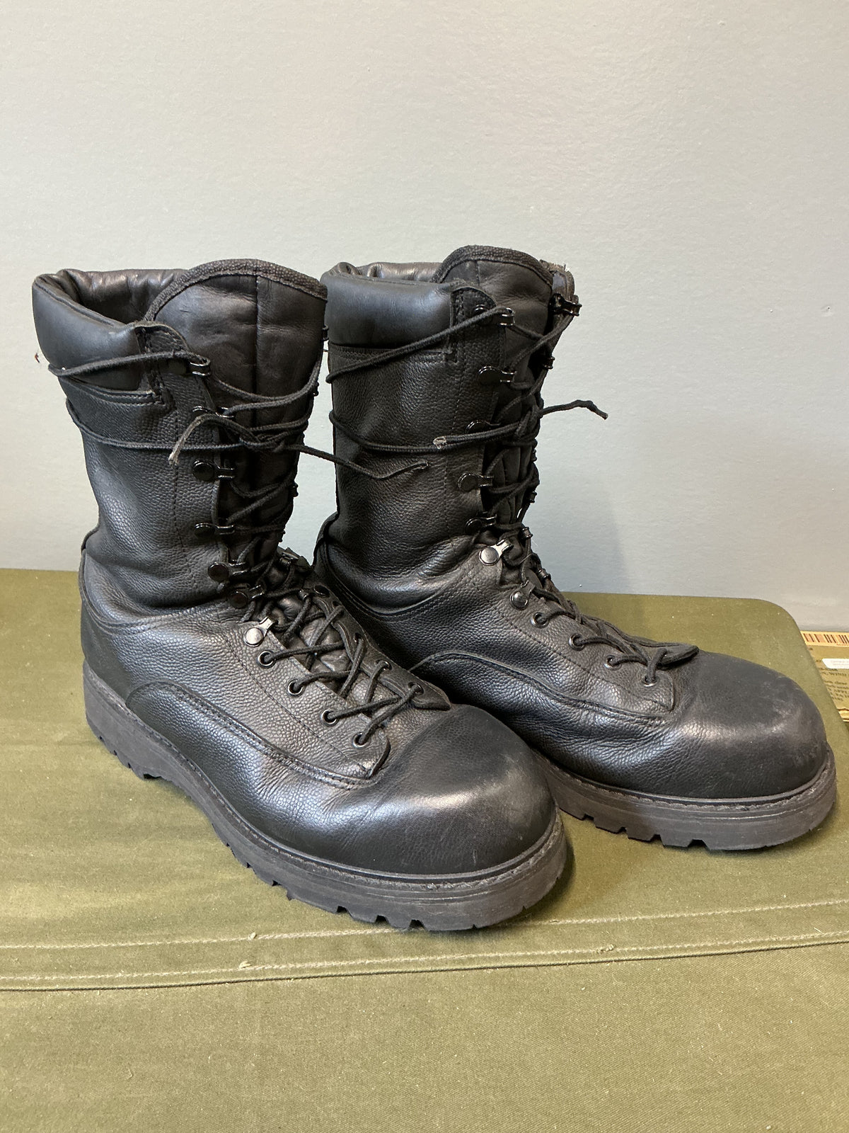 Canadian Military Wet Weather Combat Boots Size 11