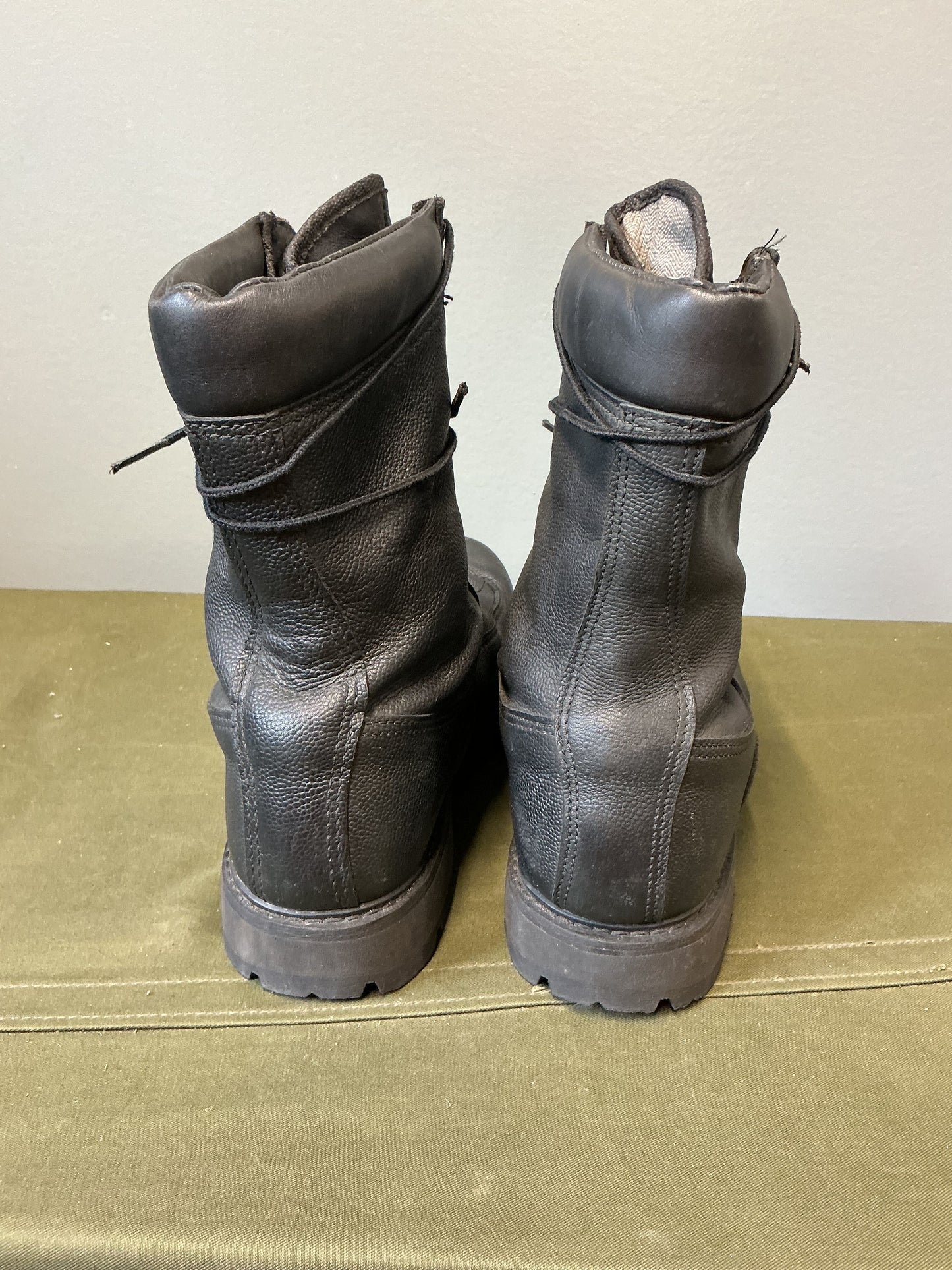 Canadian Military Wet Weather Combat Boots Size 11