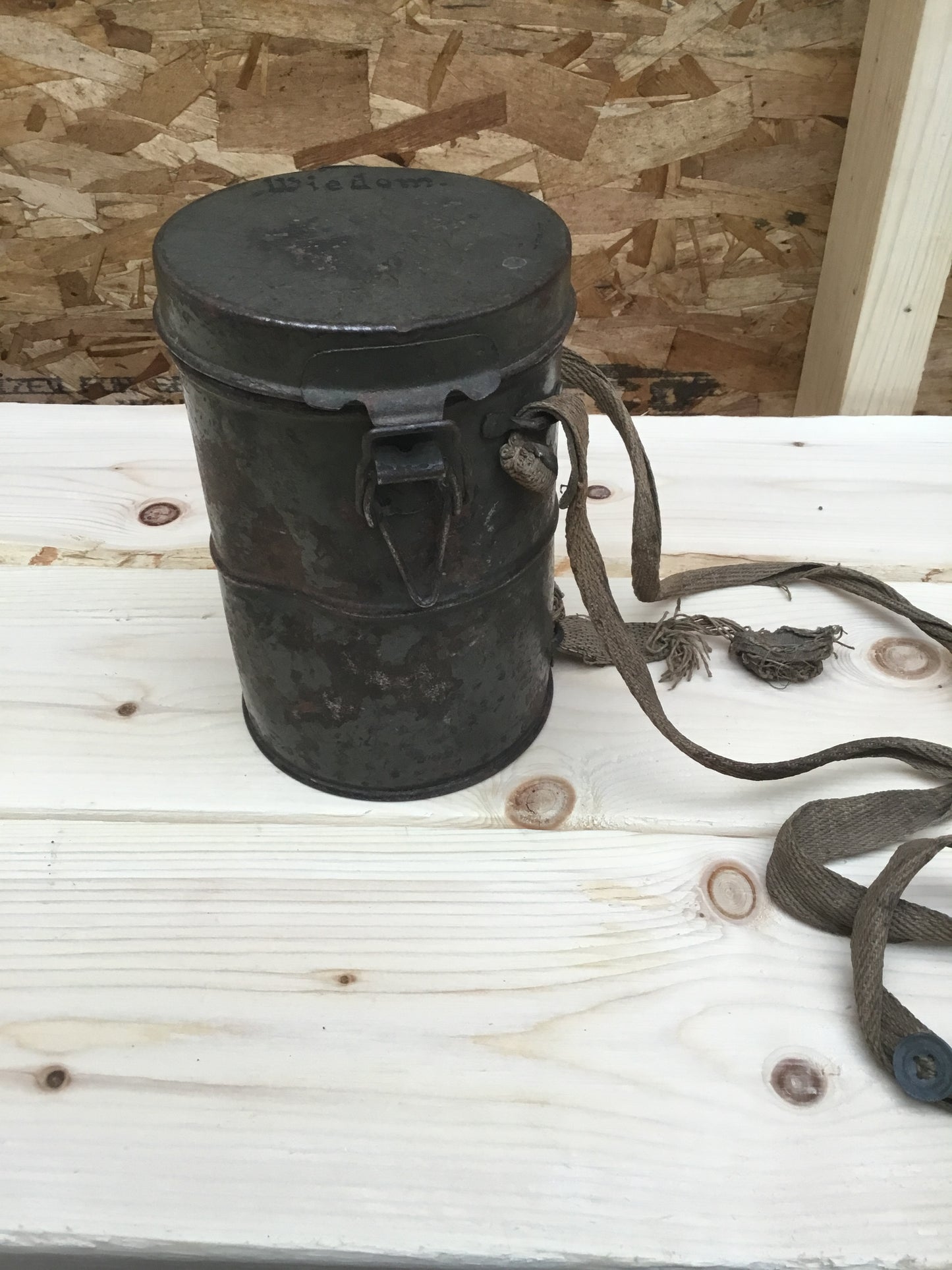 WW1 German M17 Gas Canister With Spare Lenses Paper Instructional Insert,