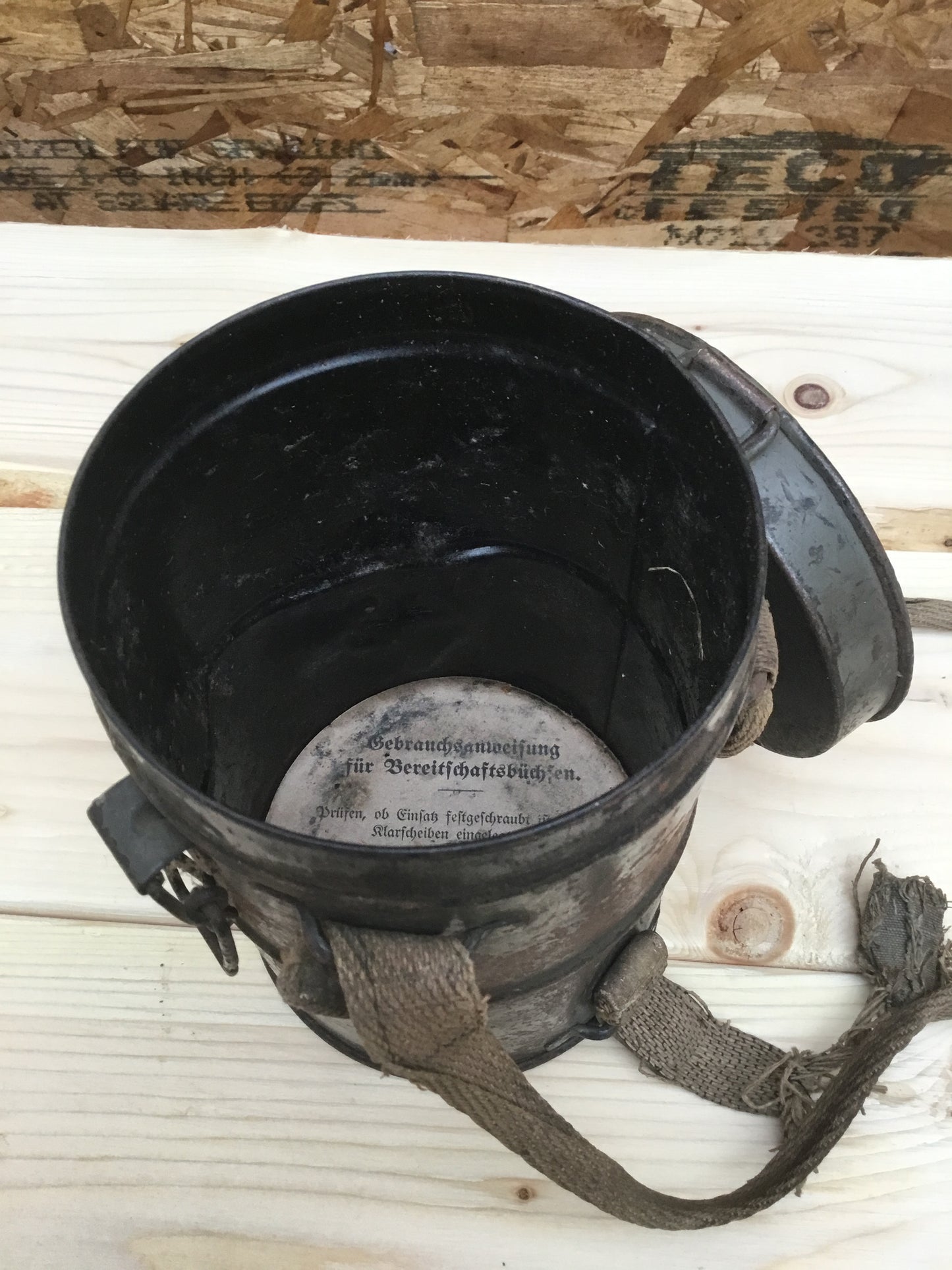 WW1 German M17 Gas Canister With Spare Lenses Paper Instructional Insert,