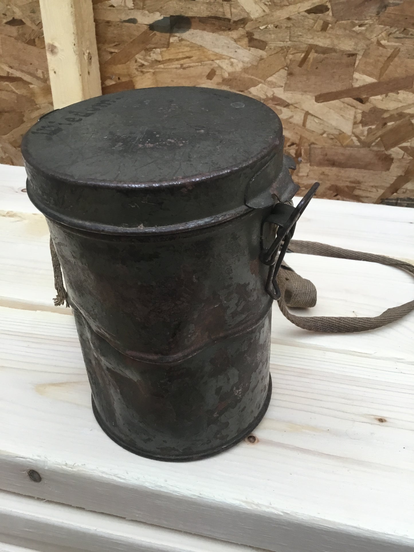 WW1 German M17 Gas Canister With Spare Lenses Paper Instructional Insert,