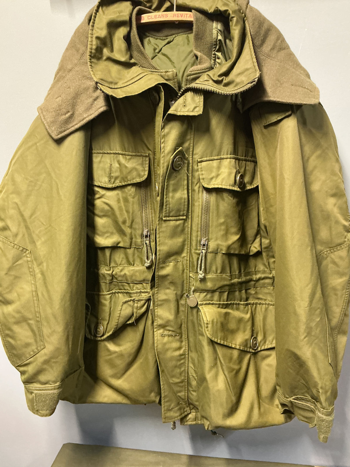 Canadian Army Arctic Cold Weather Parkas with Gore-Tex Liner XL or 70/48