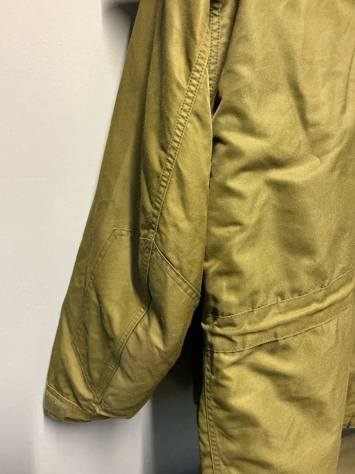 Canadian Army Arctic Cold Weather Parkas with Gore-Tex Liner XL or 70/48