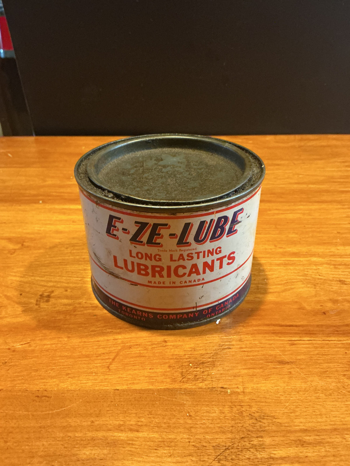 E-ZE-LUBE LONG LASTING LUBRICANTS TIN