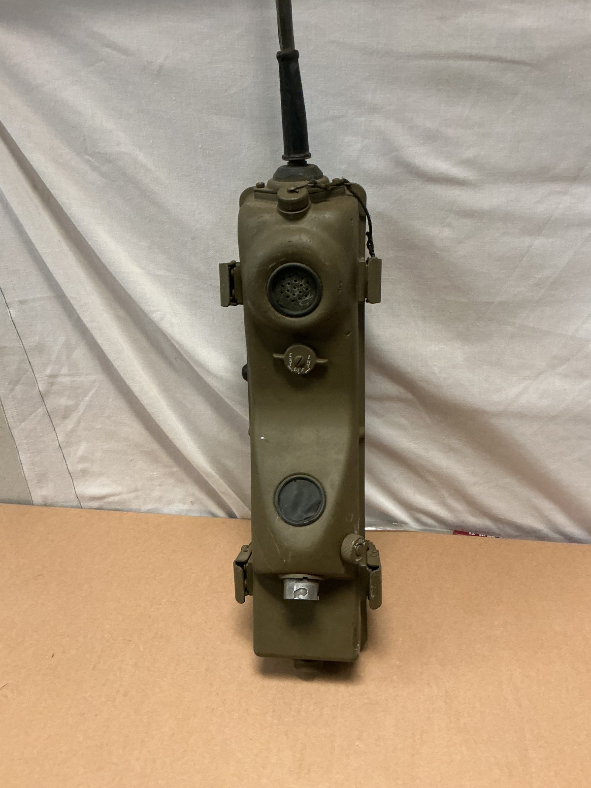 Early U.S. MILITARY Military RT-196 PRC-6 receiver/ transmitter Radio , aerial unscrews