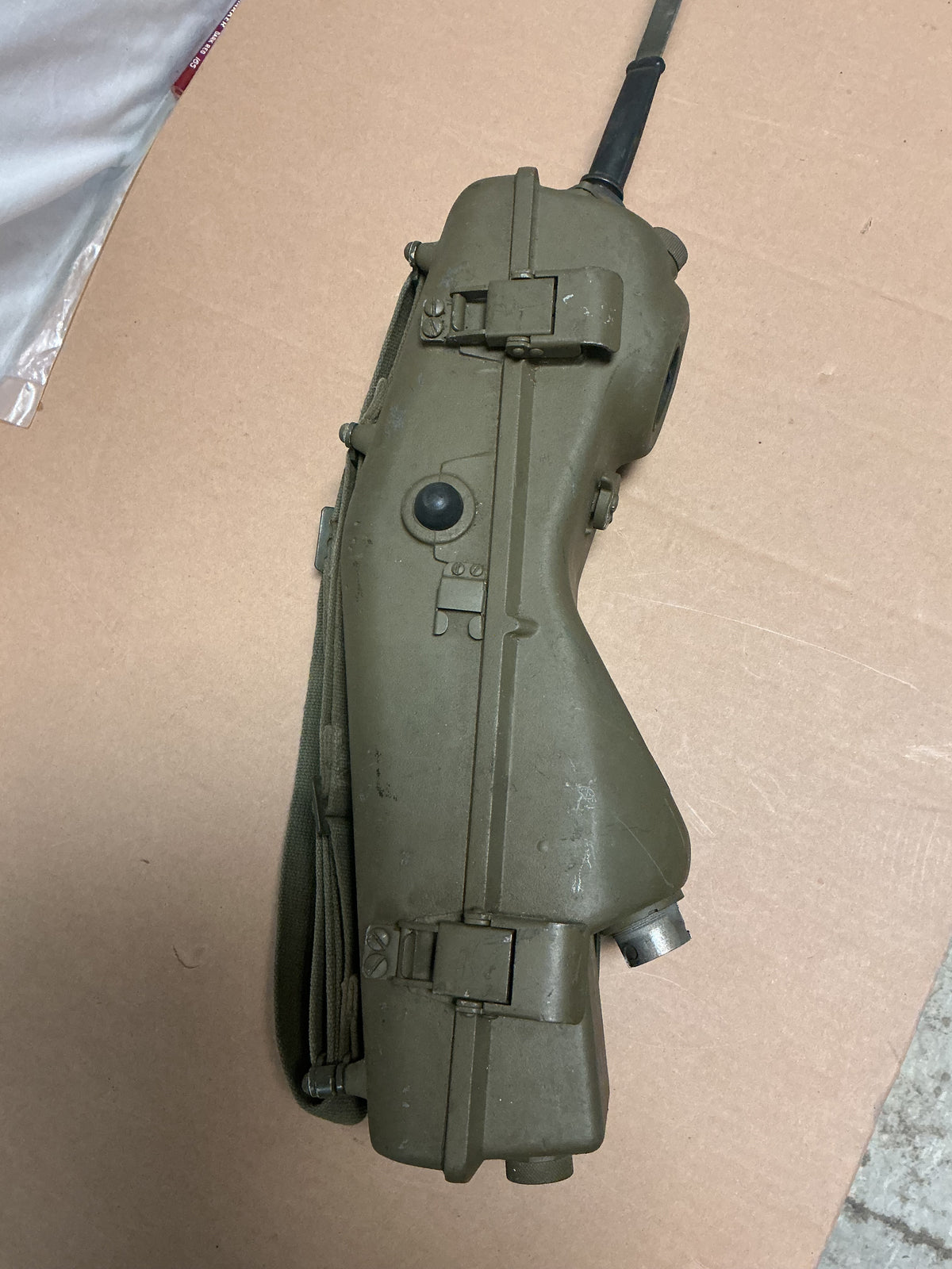 Early U.S. MILITARY Military RT-196 PRC-6 receiver/ transmitter Radio , aerial unscrews