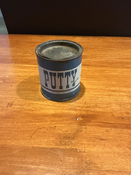 Vintage Half Pint Putty Tin