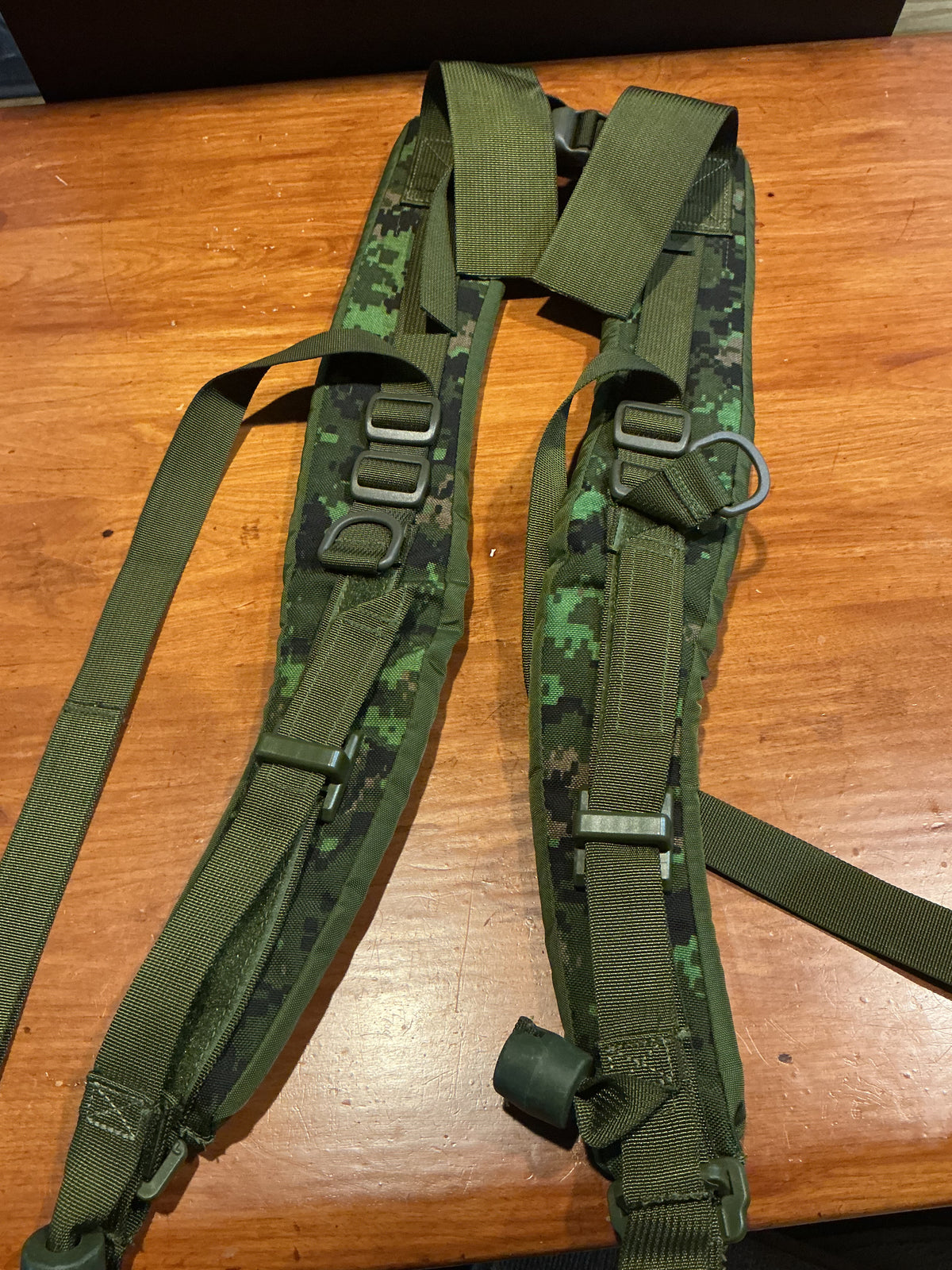 Canadian Forces Replacement Cadpat Shoulder Straps