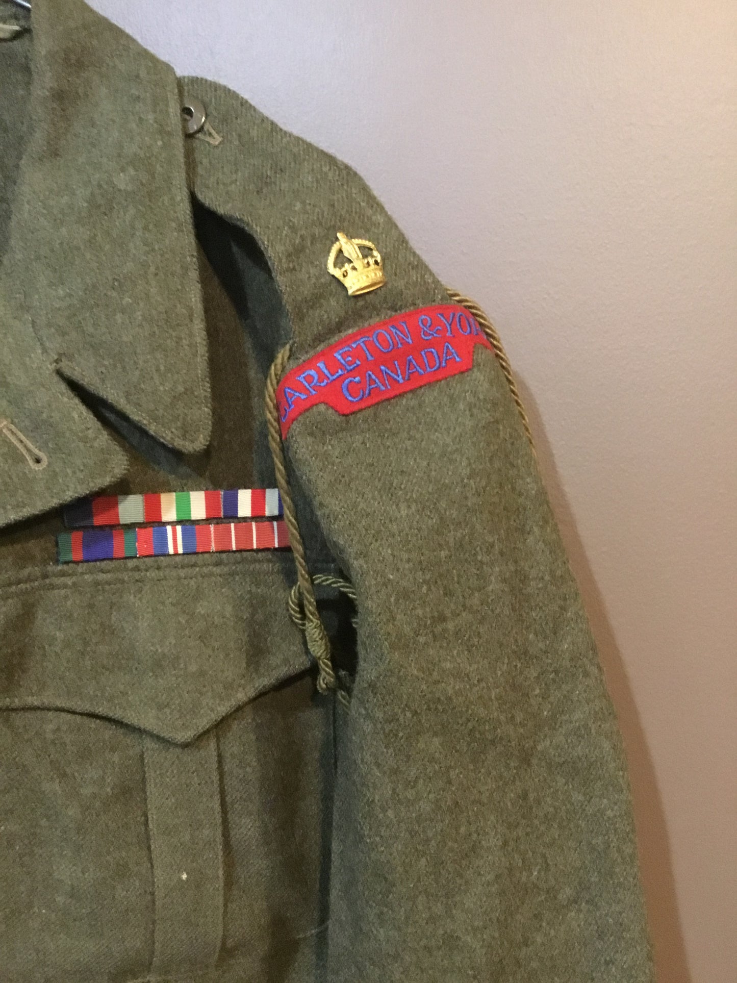 Post War Canadian Carleton And York Battle Dress Tunic  1947 Medium