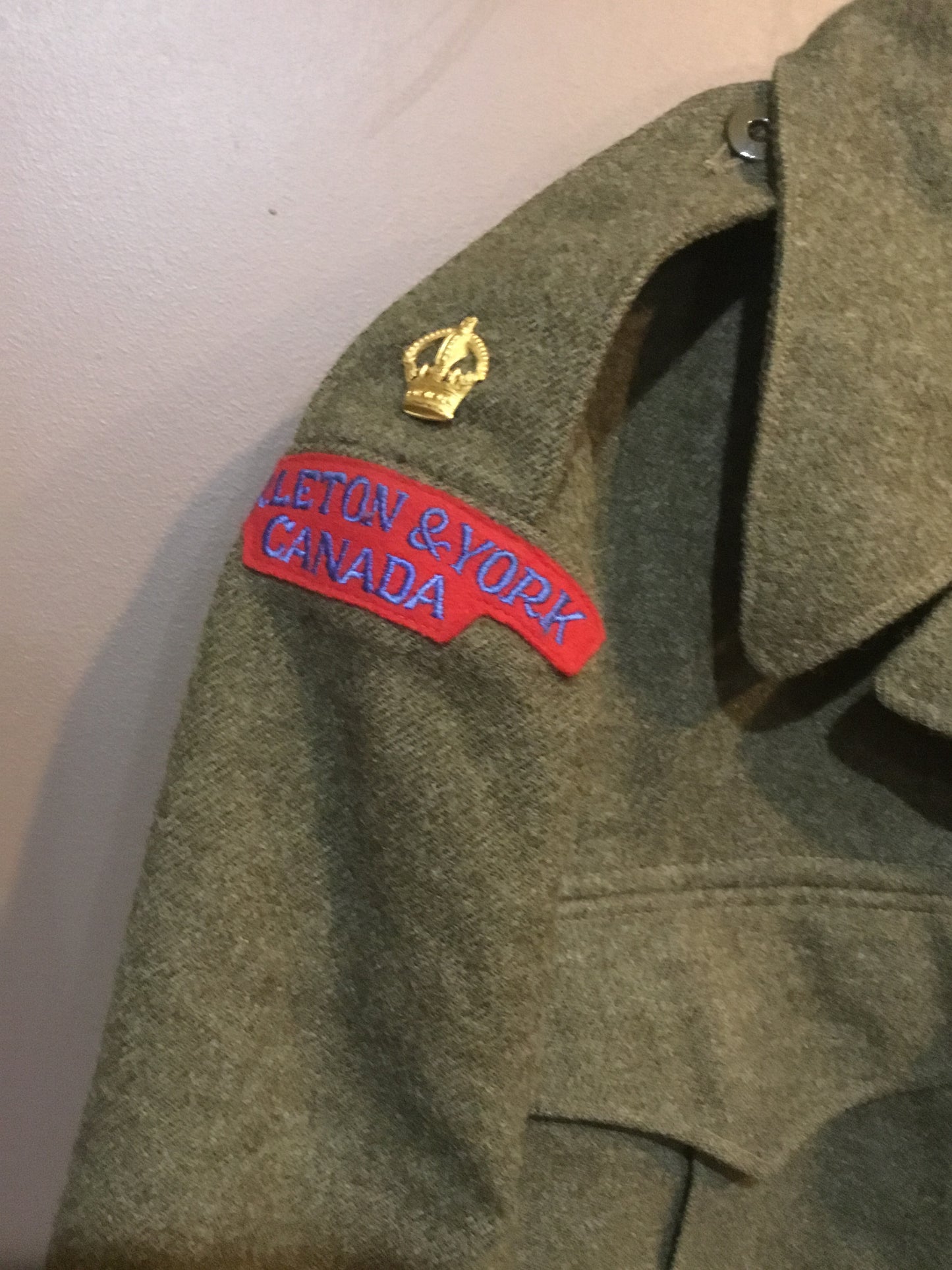 Post War Canadian Carleton And York Battle Dress Tunic  1947 Medium