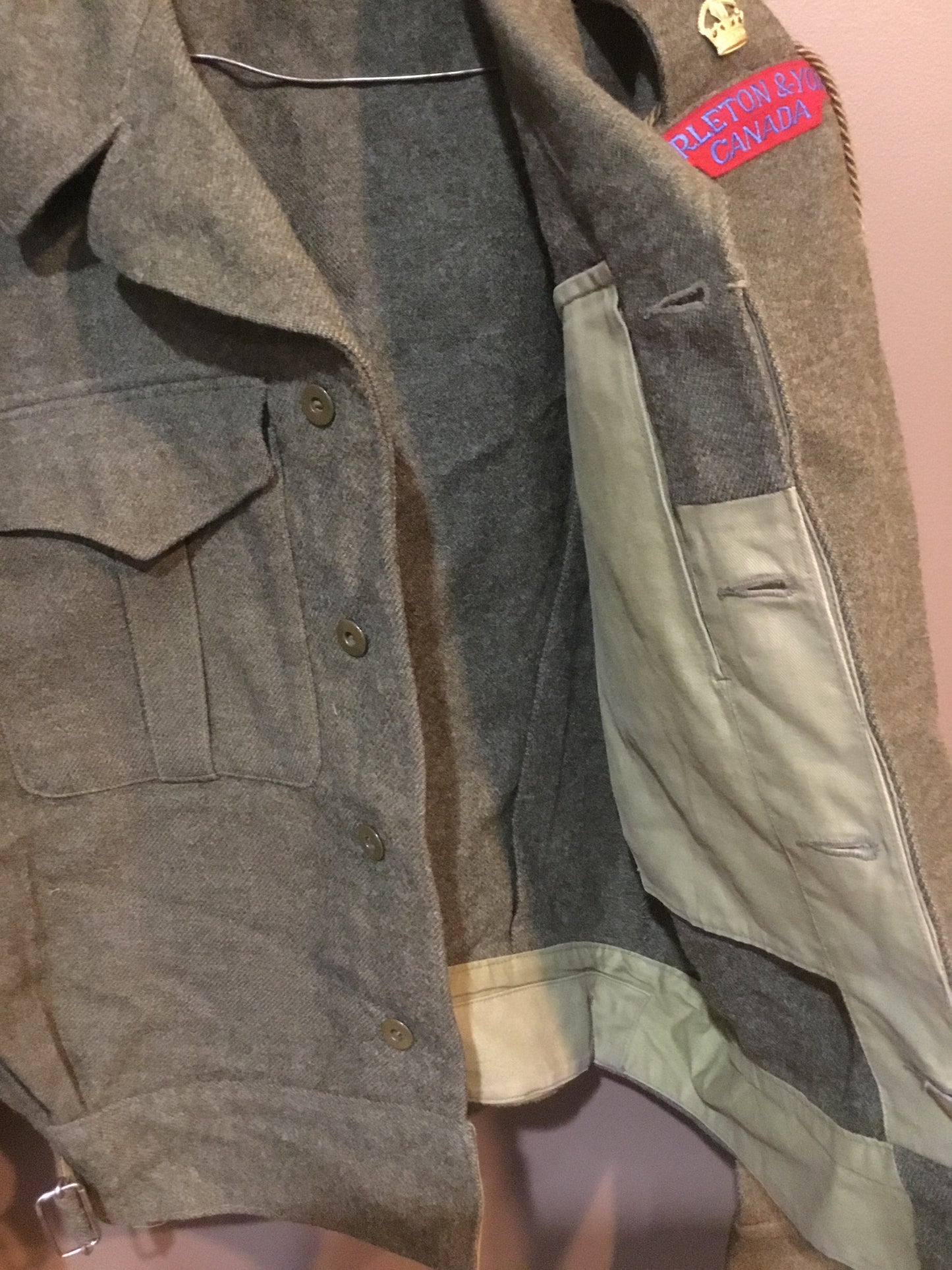 Post War Canadian Carleton And York Battle Dress Tunic  1947 Medium