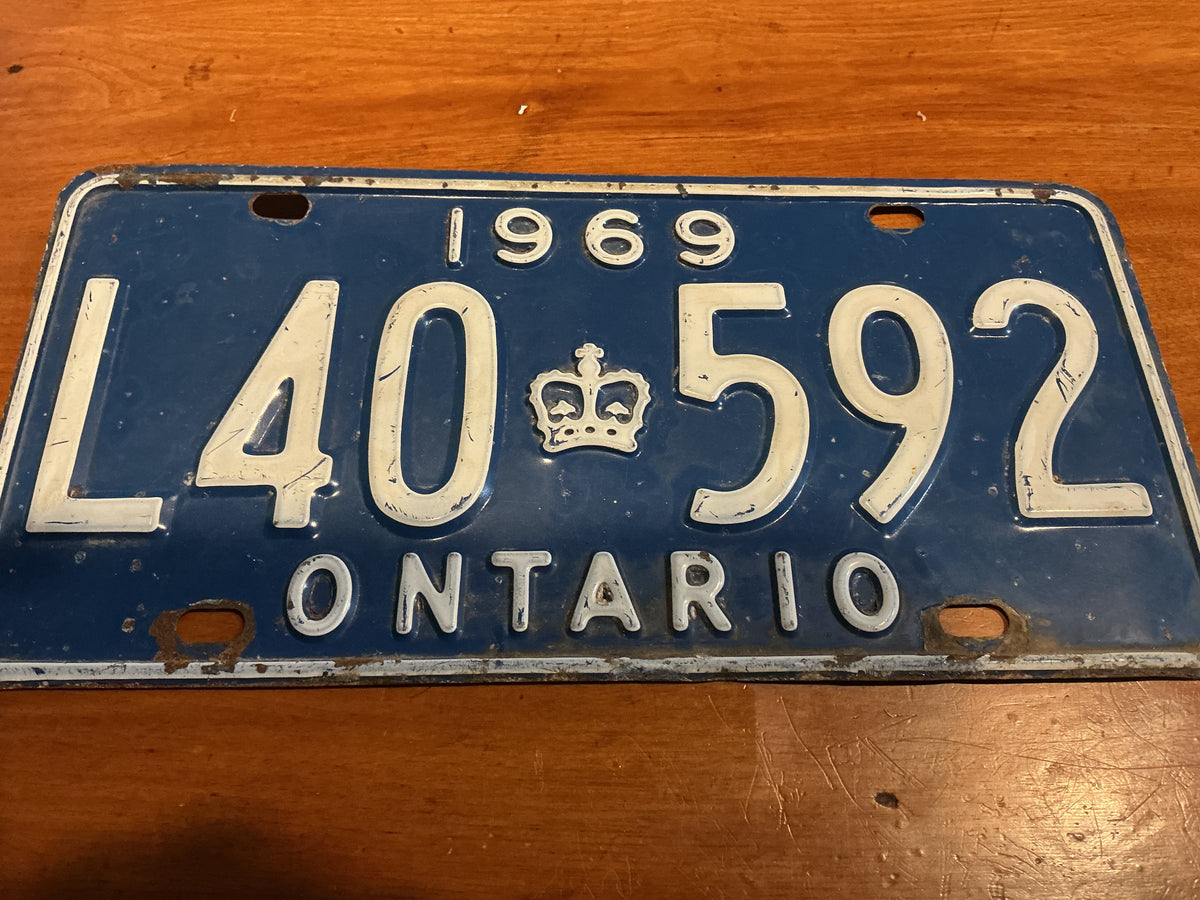 1969 Ontario License Plate L40 592