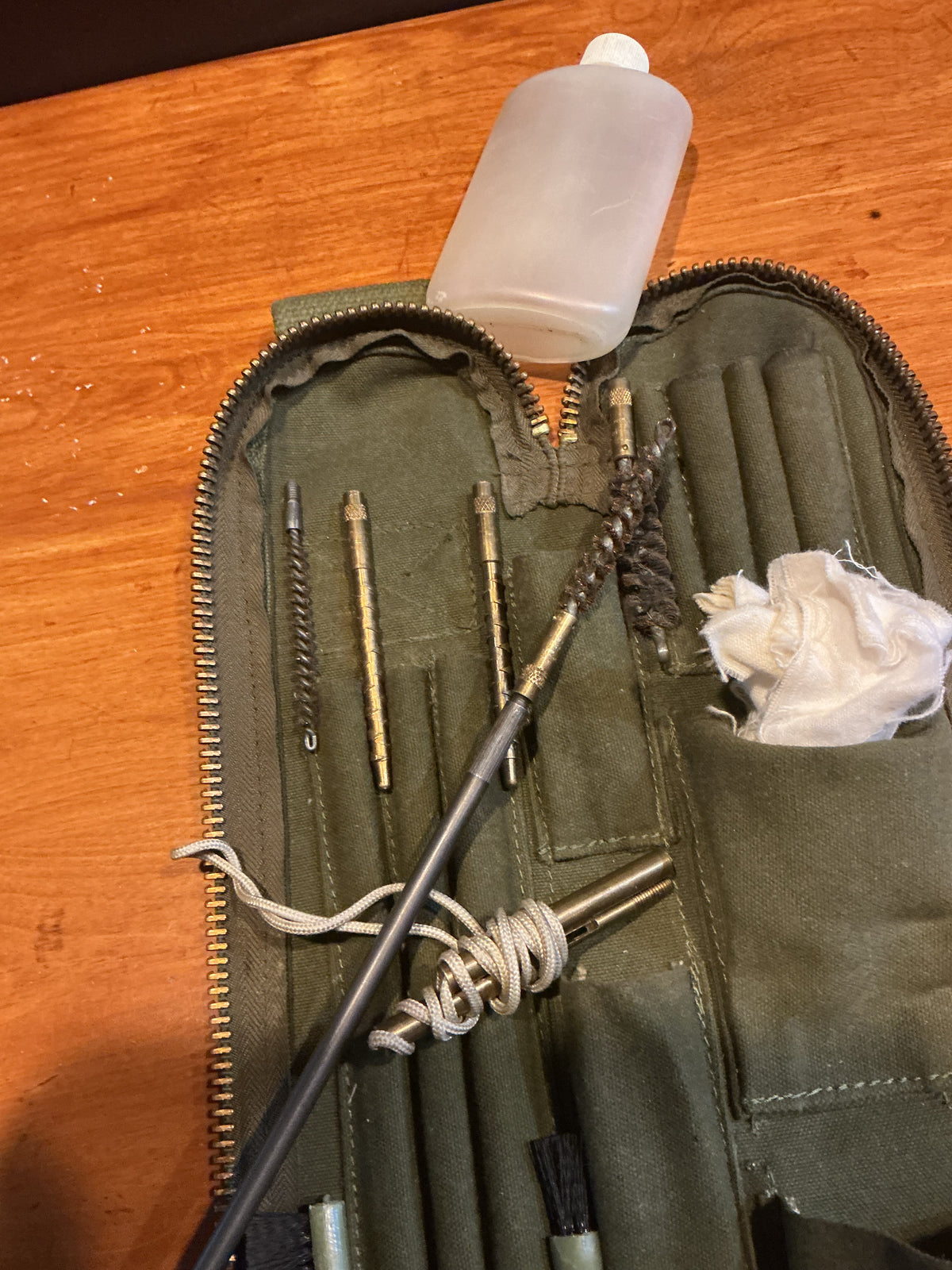 Vintage CANADIAN MILITARY FN C1 CLEANING KIT